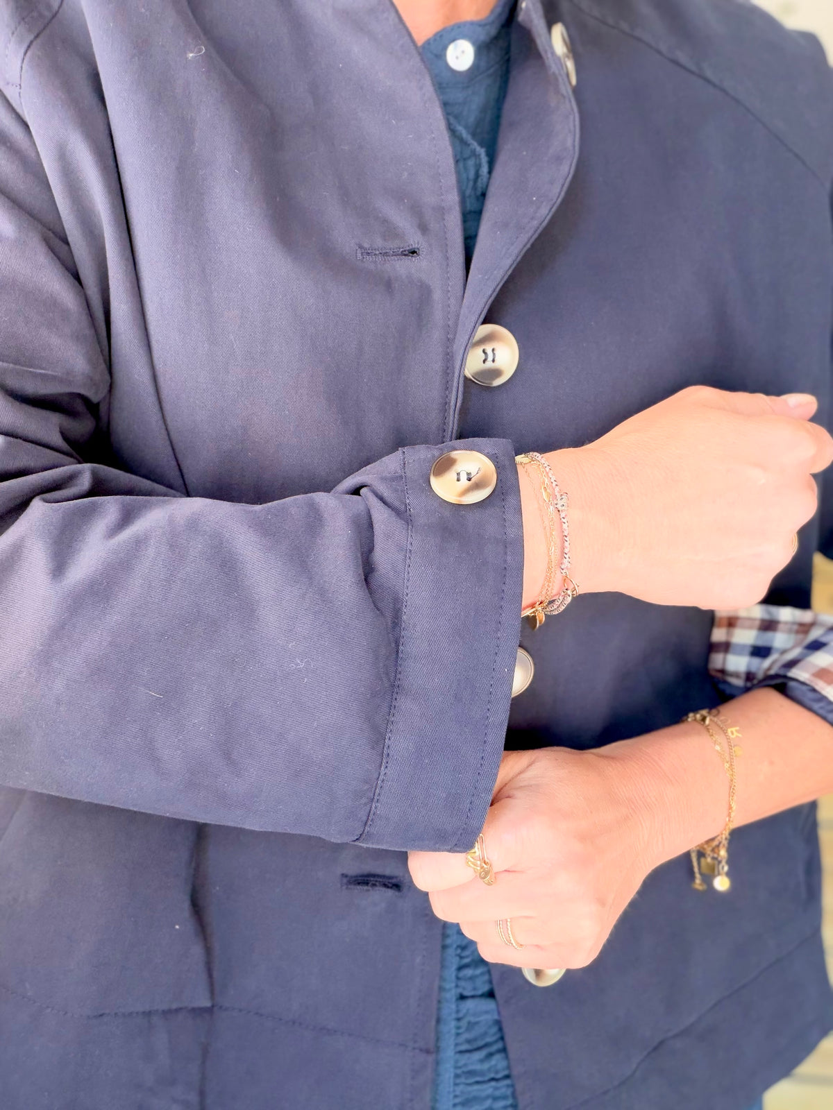 Veste Trench en coton avec carreaux - SOLÈNE Bleu marine • FIN DE SÉRIE