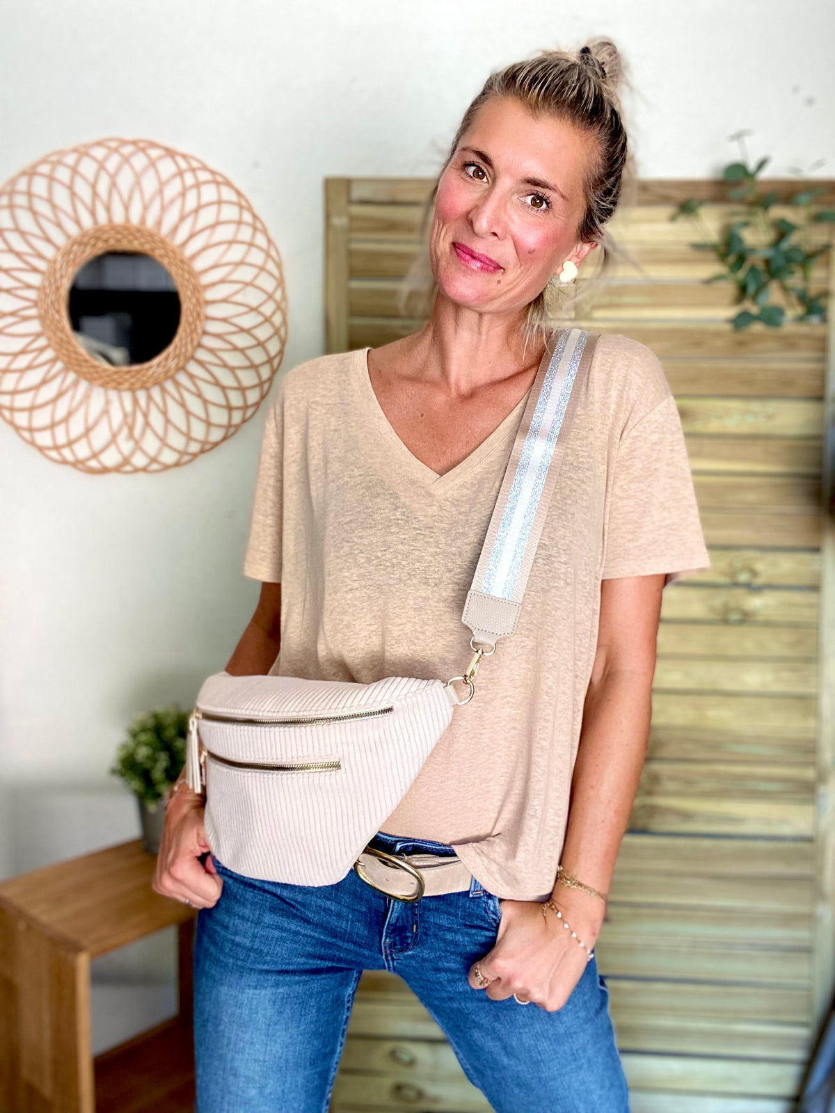 Sac banane XL en velours côtelé 2 zips et sangle fantaisie - WENDY - Beige clair