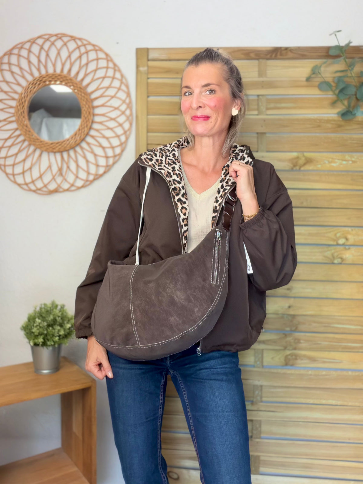 Sac besace XXL en simili cuir brossé - HAROLD Chocolat