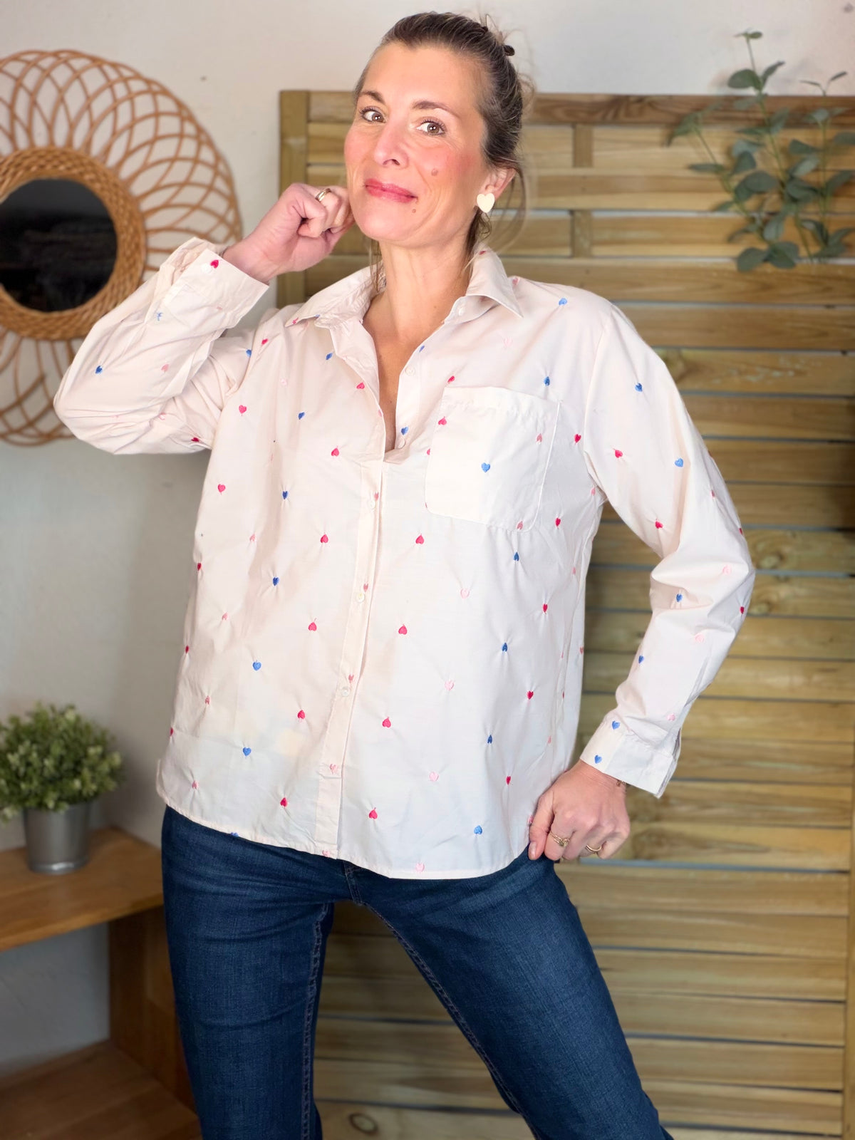 Chemise en coton beige nude cœurs brodés MYLÈNE 🩷💙❤️ - FIN DE SÉRIE