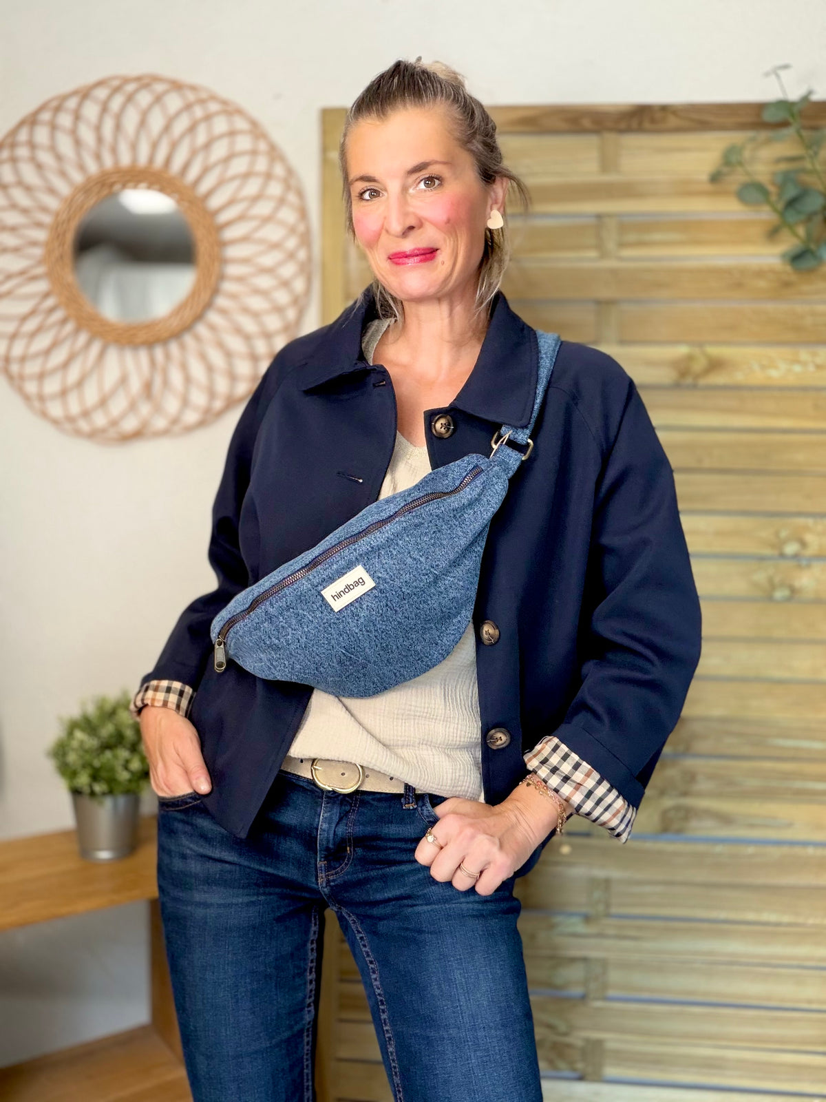 HINDBAG SASHA - Sac banane Denim bleu foncé