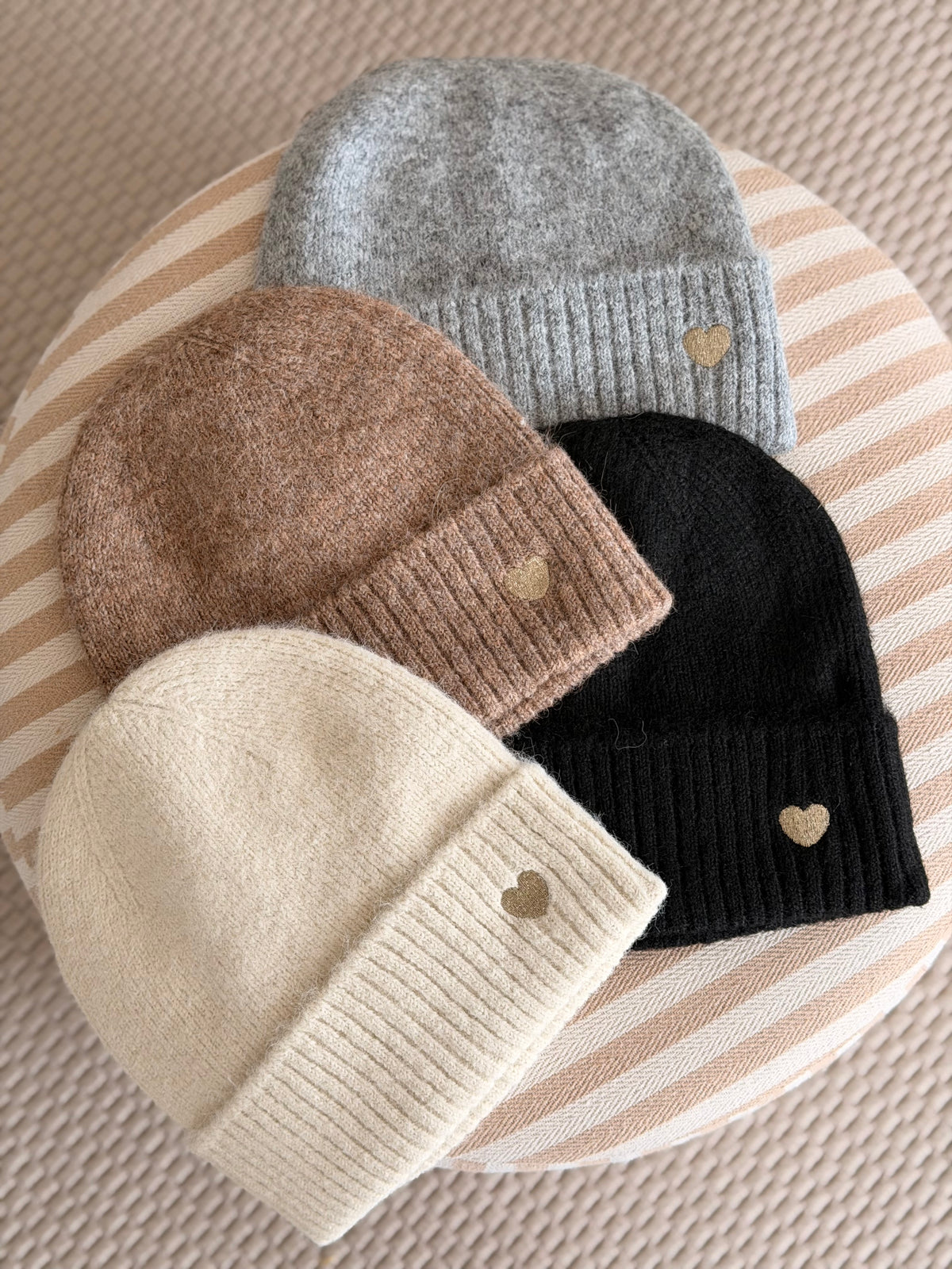 Bonnet avec cœur doré 💛 GABIN
