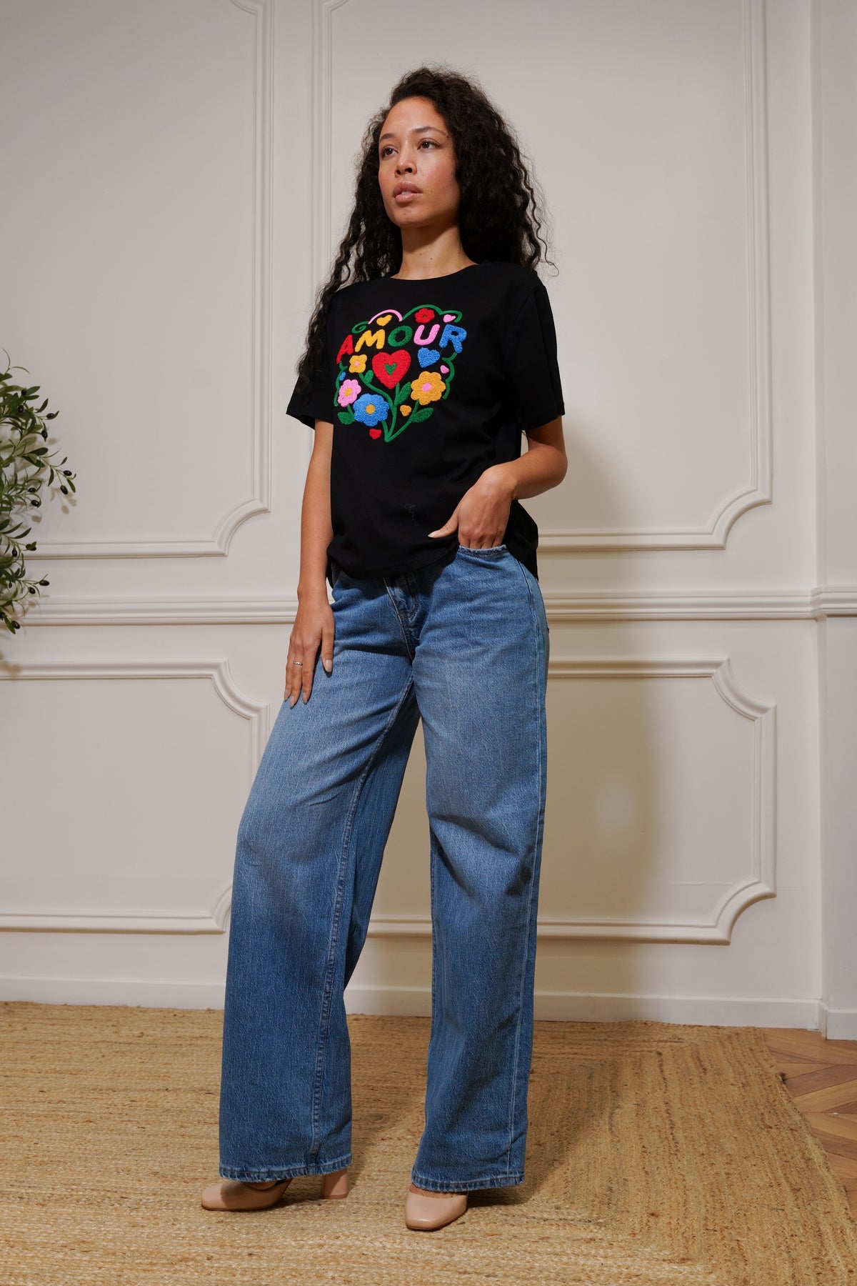 Tee shirt amour fleuri ARYA Noir
