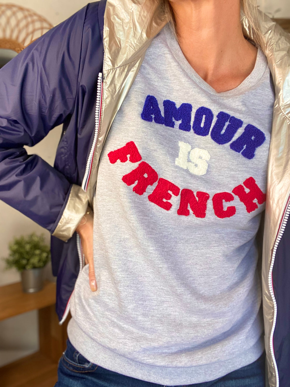 Sweat AMOUR IS FRENCH - OPHELIA - Gris / Tricolore 🇫🇷 FIN DE SÉRIE