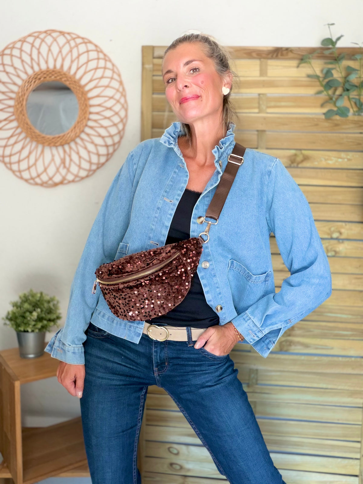 ⚡️ ARRIVAGE - Sac banane velours à sequins DAISY - Choco