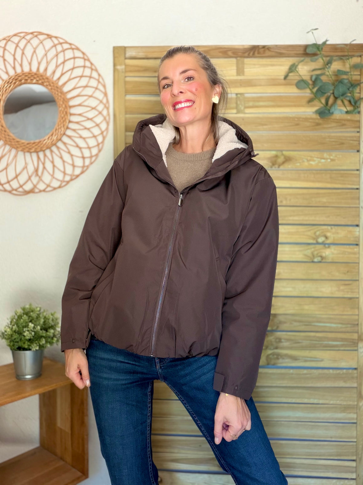 LAURA JO - Imperméable fourré sherpa EVA court - Chocolat