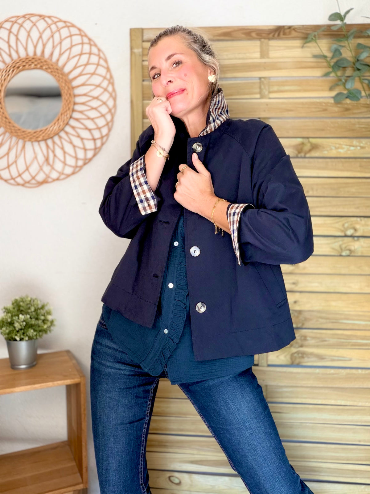 Veste Trench en coton avec carreaux - SOLÈNE Bleu marine • FIN DE SÉRIE