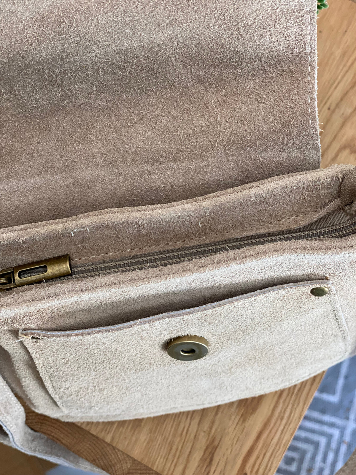 Sac bandoulière en cuir daim HORTENSE - Beige - FIN DE SÉRIE