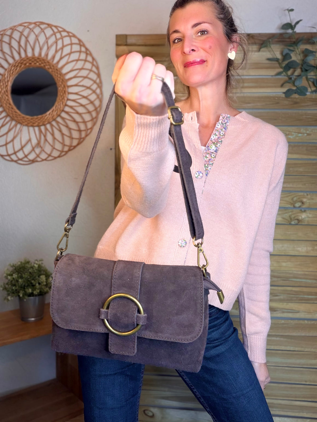 Sac bandoulière en croute de cuir BLAKE - Chocolat