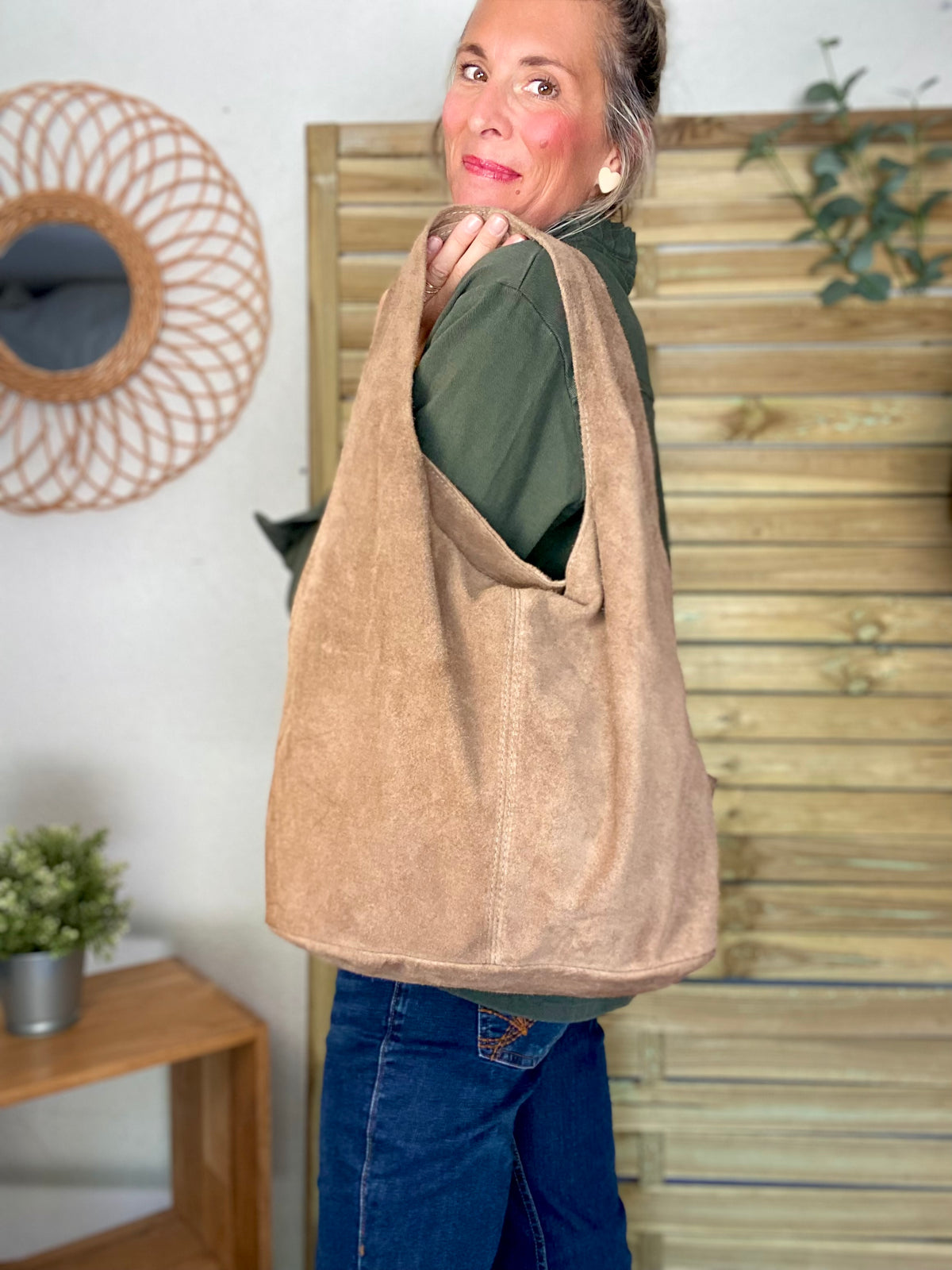 Sac cabas hobo cuir daim MARLON - Beige taupe