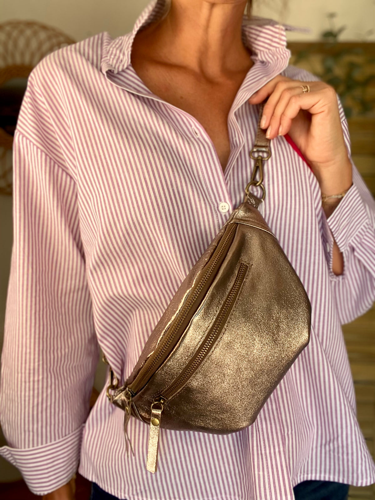 Sac banane en cuir irisé double poche - OPALE - Bronze / Laiton