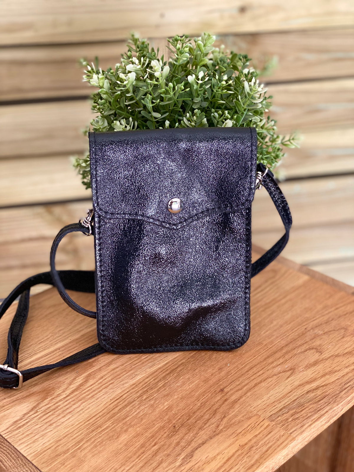 Pochette bandoulière en cuir irisé - FLORE - Noir (7 coloris)