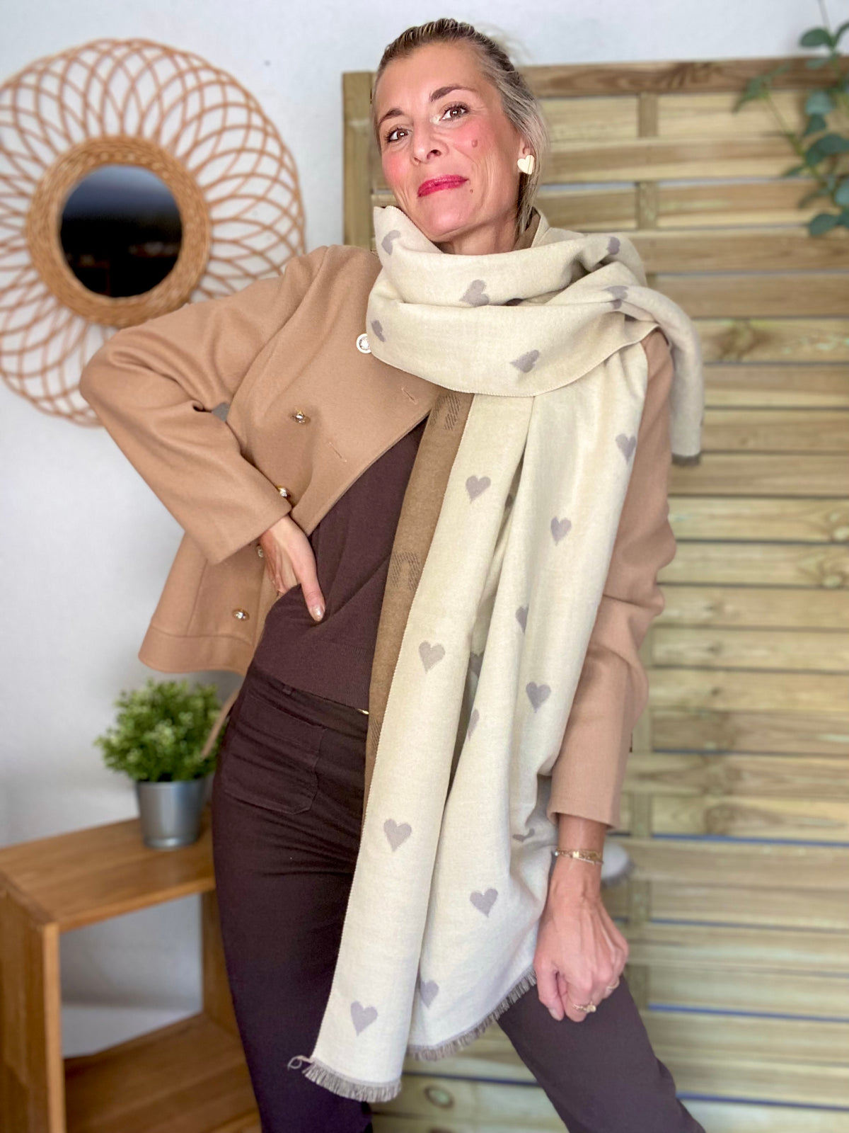Écharpe douce gros Coeurs PAULETTE - Beige 🩶
