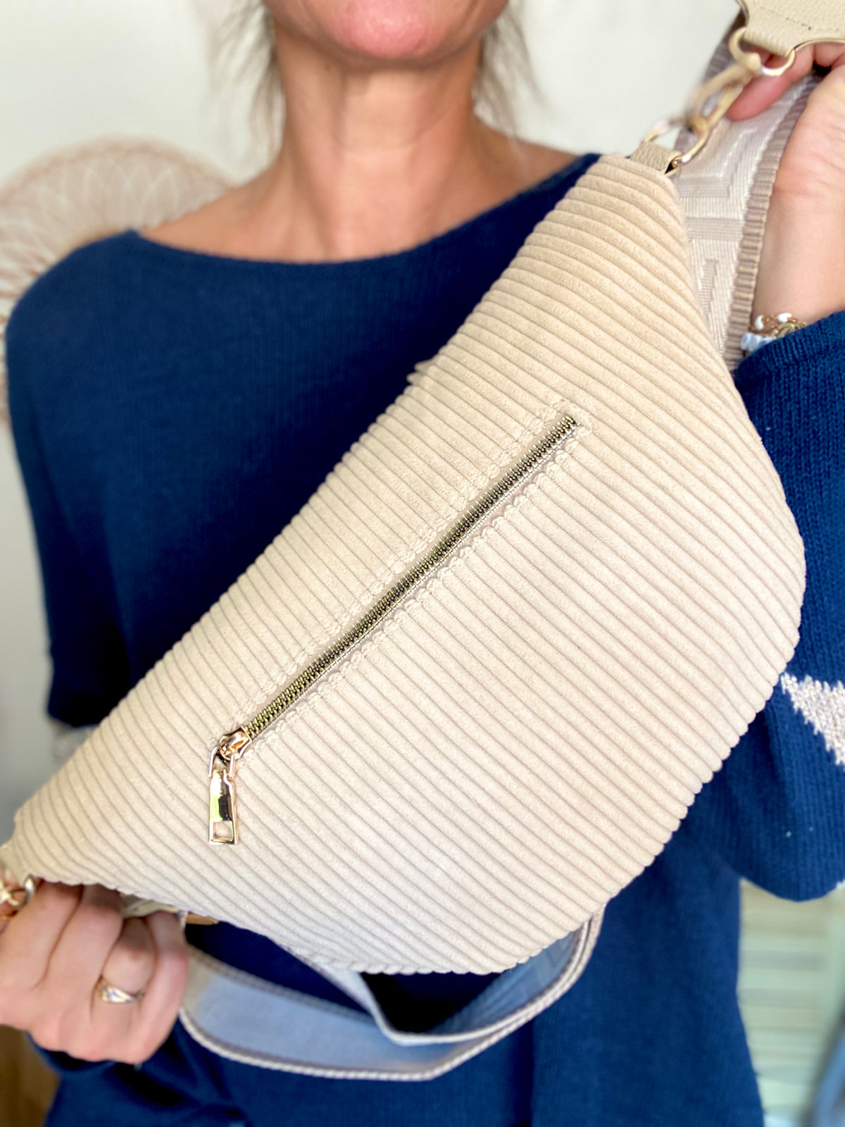 Sac banane XL en velours côtelé 2 zips et sangle fantaisie - WENDY - Beige