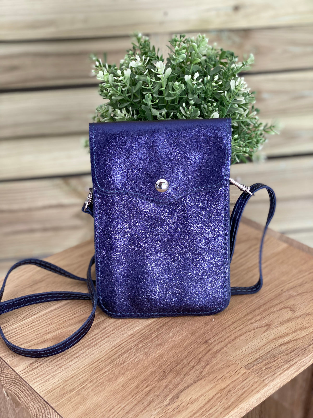 Pochette bandoulière en cuir irisé - FLORE - bleu marine (7 coloris)