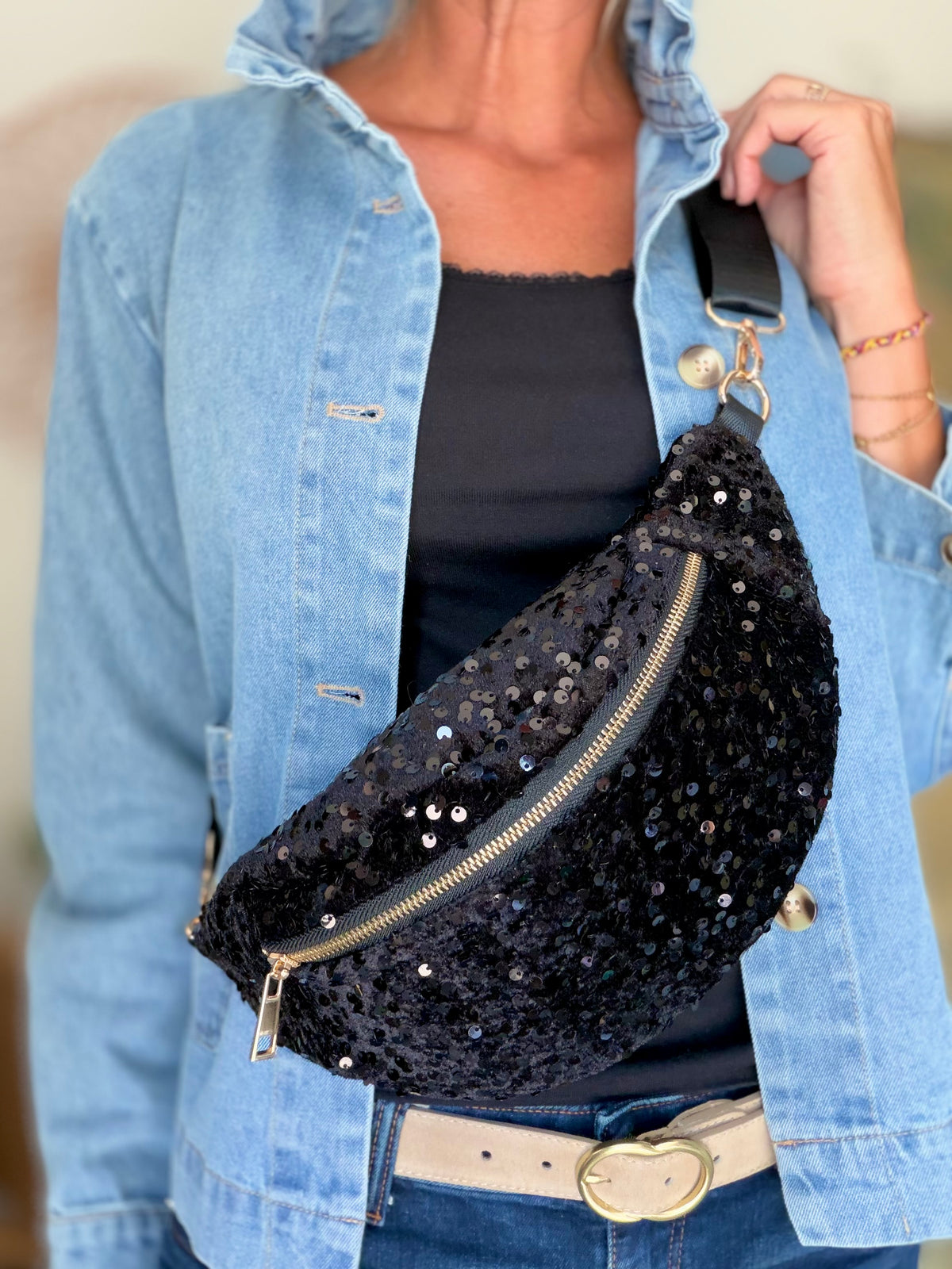 ⚡️ ARRIVAGE - Sac banane velours à sequins DAISY - Noir