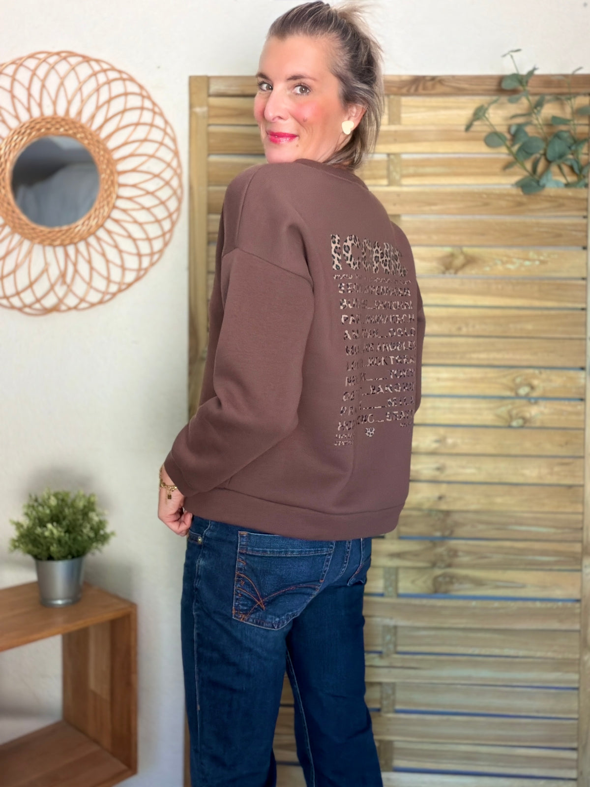 Sweat ICONIC Léo molleton ISALINE - Chocolat