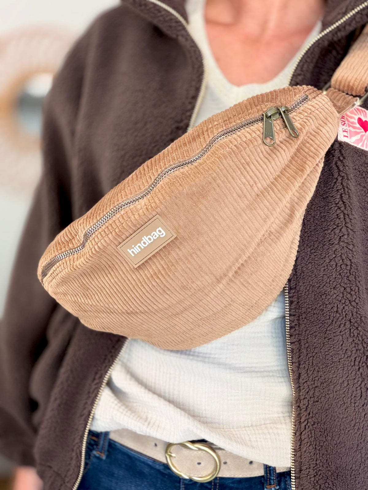 HINDBAG SASHA - Sac banane Velours Macchiato