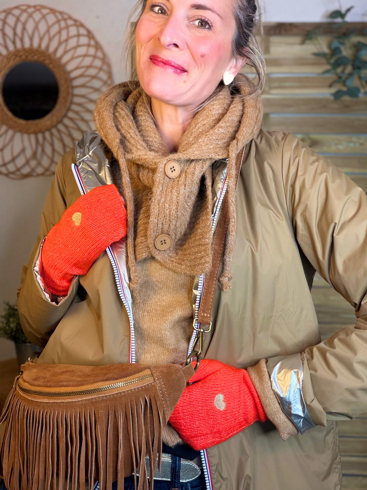 Pull léger en maille cœur doré brodé 💛 MELISSA - Camel