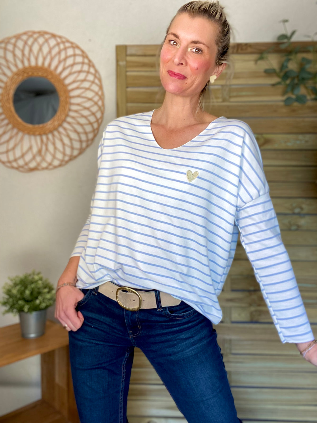 Pull fin rayé col V avec ou sans coeur doré 💛 NOLWENN - Bleu ciel