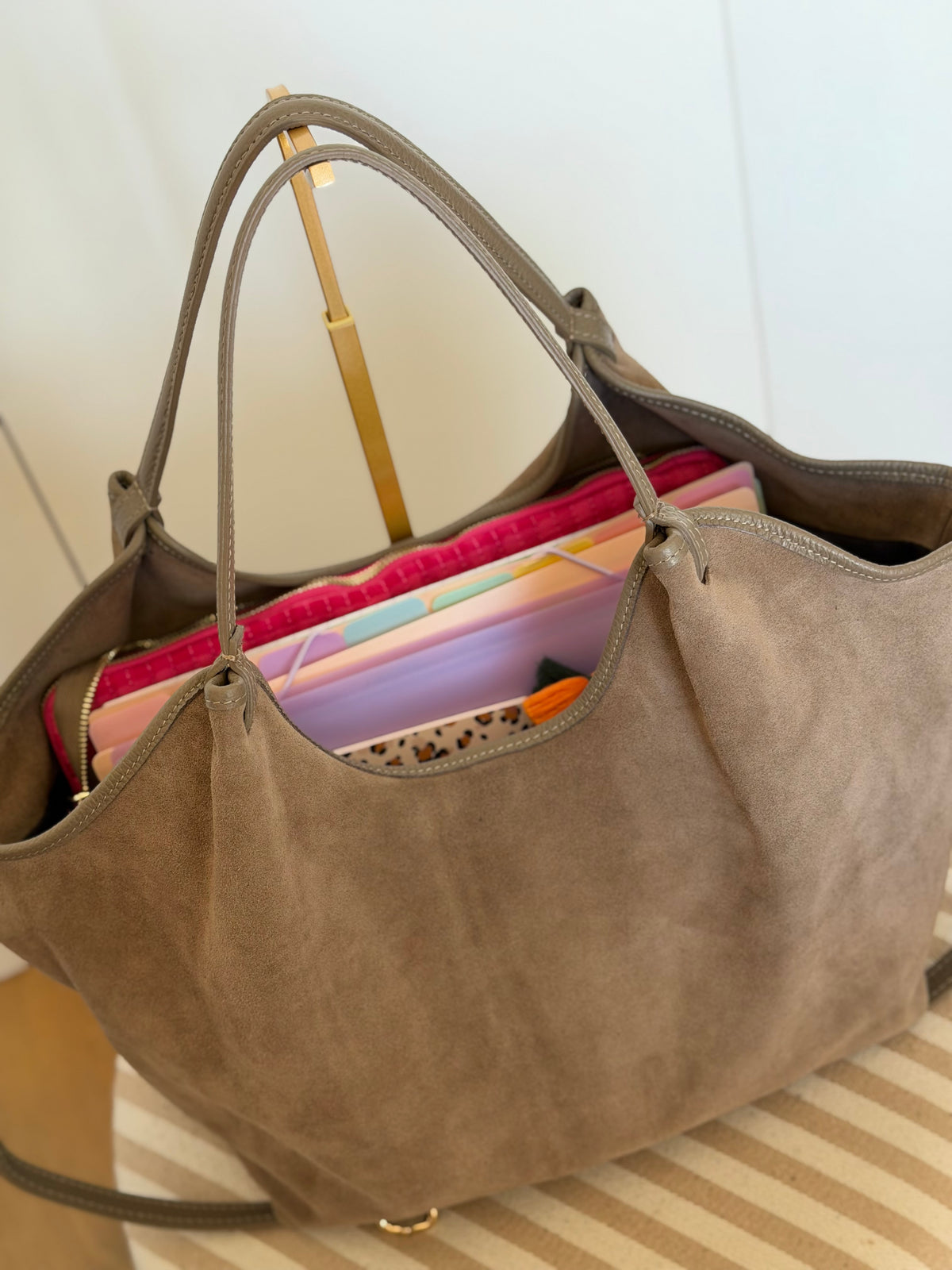 Sac cabas XXL en cuir daim souple • AUSTIN Taupe