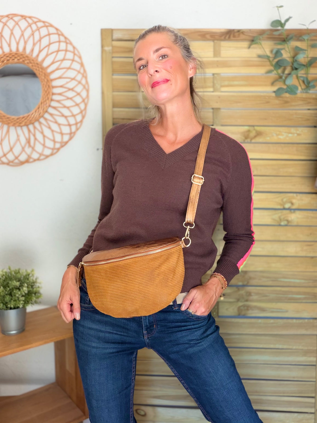 Sac banane XL 30cm en cuir irisé et velours - JANIS - Camel bi-matière