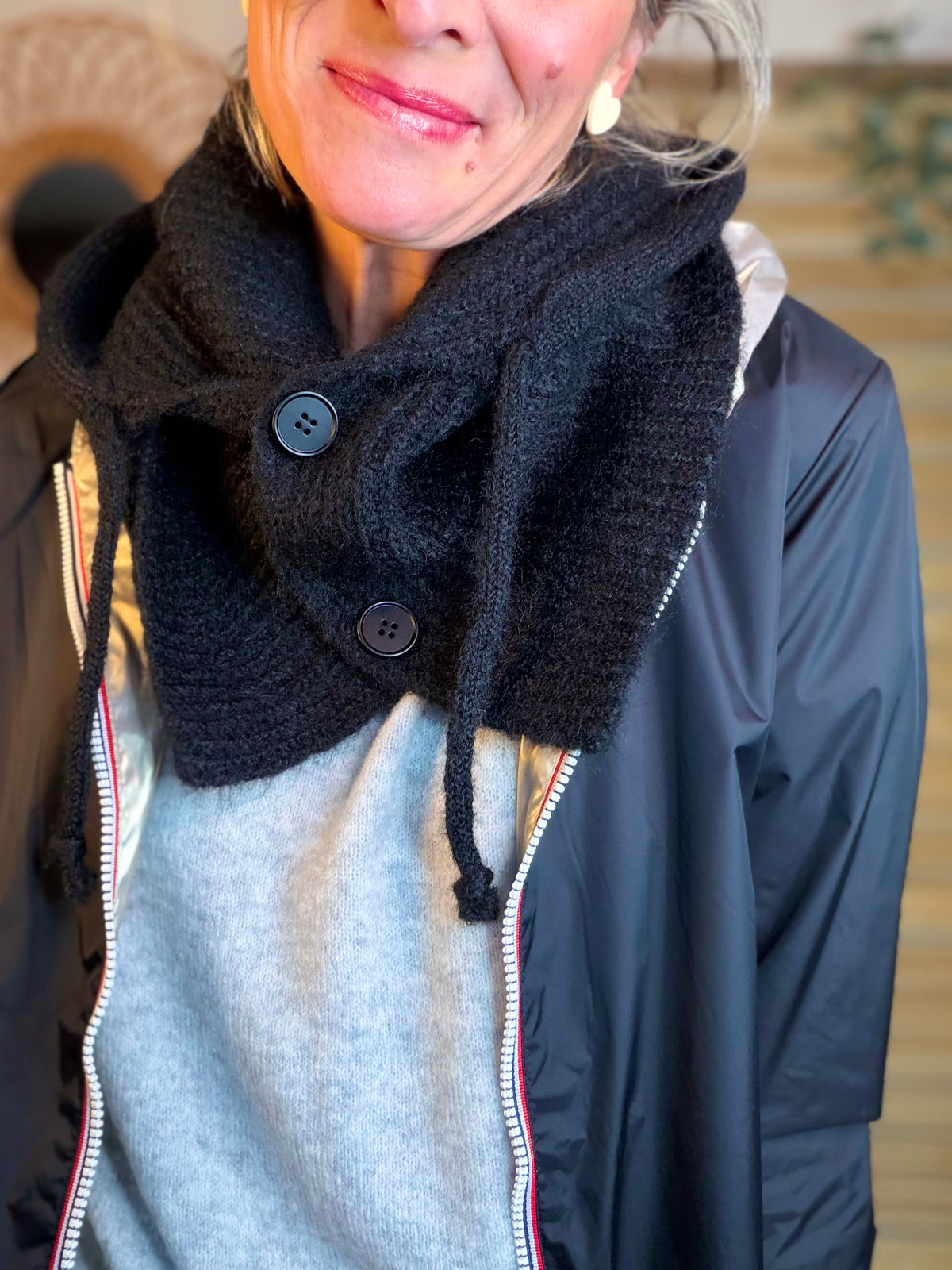 Col cagoule LORIE en maille avec boutons - Noir