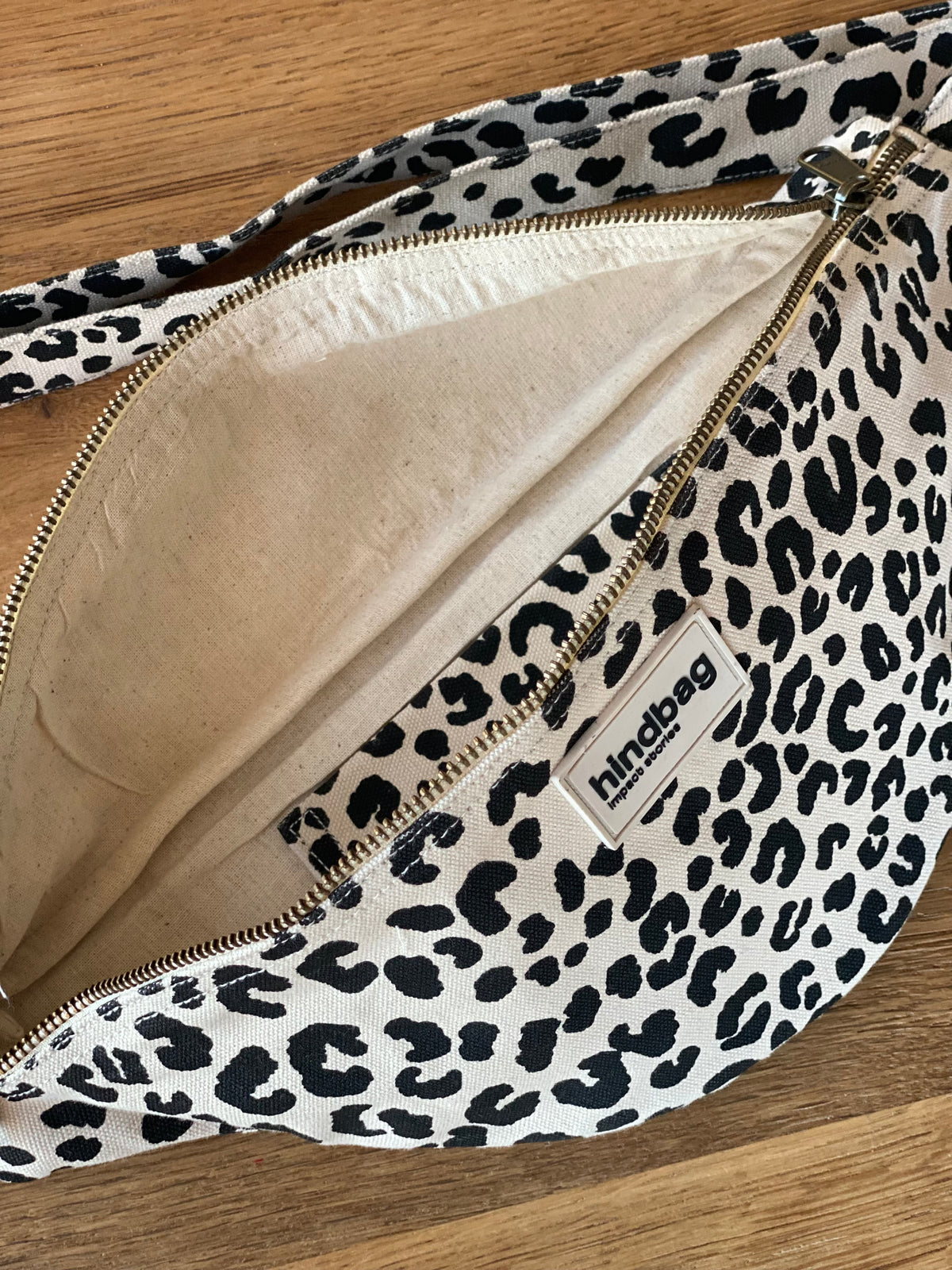 HINDBAG SASHA - Sac banane Léo Écru 🐆🤍