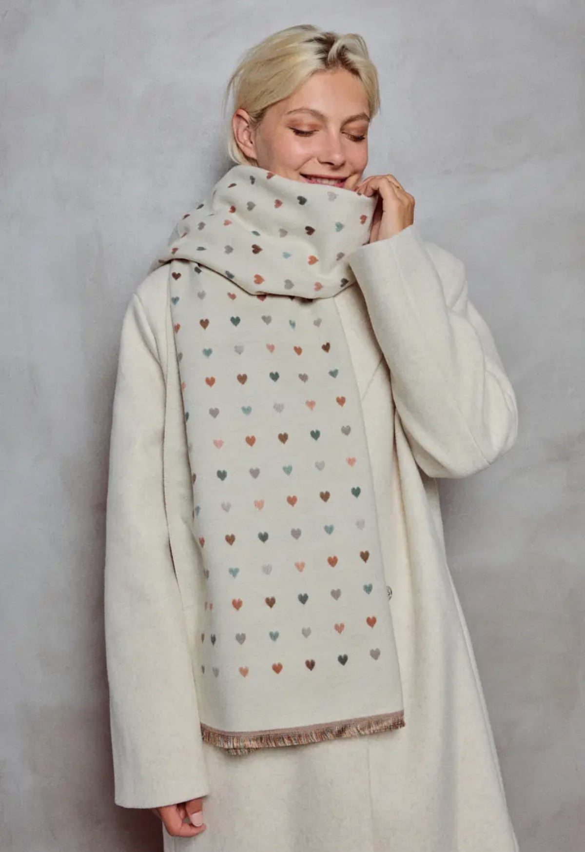 Écharpe douce réversible Coeurs SIMONE - Beige / Taupe 💙🩷💛