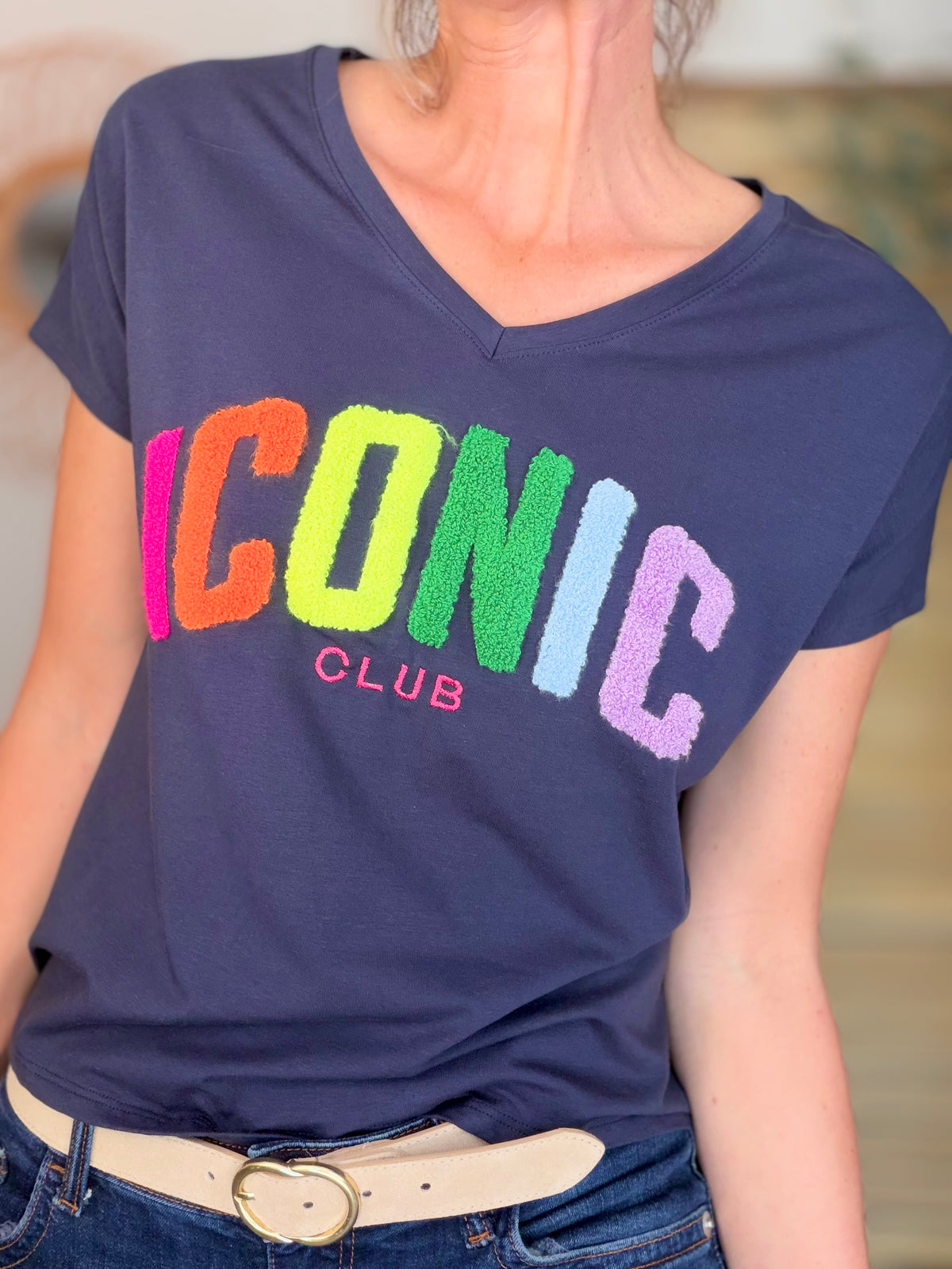 Tee shirt col V ICONIC club MIRANDA Bleu marine