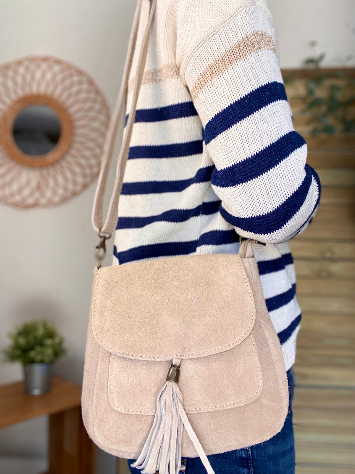 Sac bandoulière en cuir daim HORTENSE - Beige - FIN DE SÉRIE