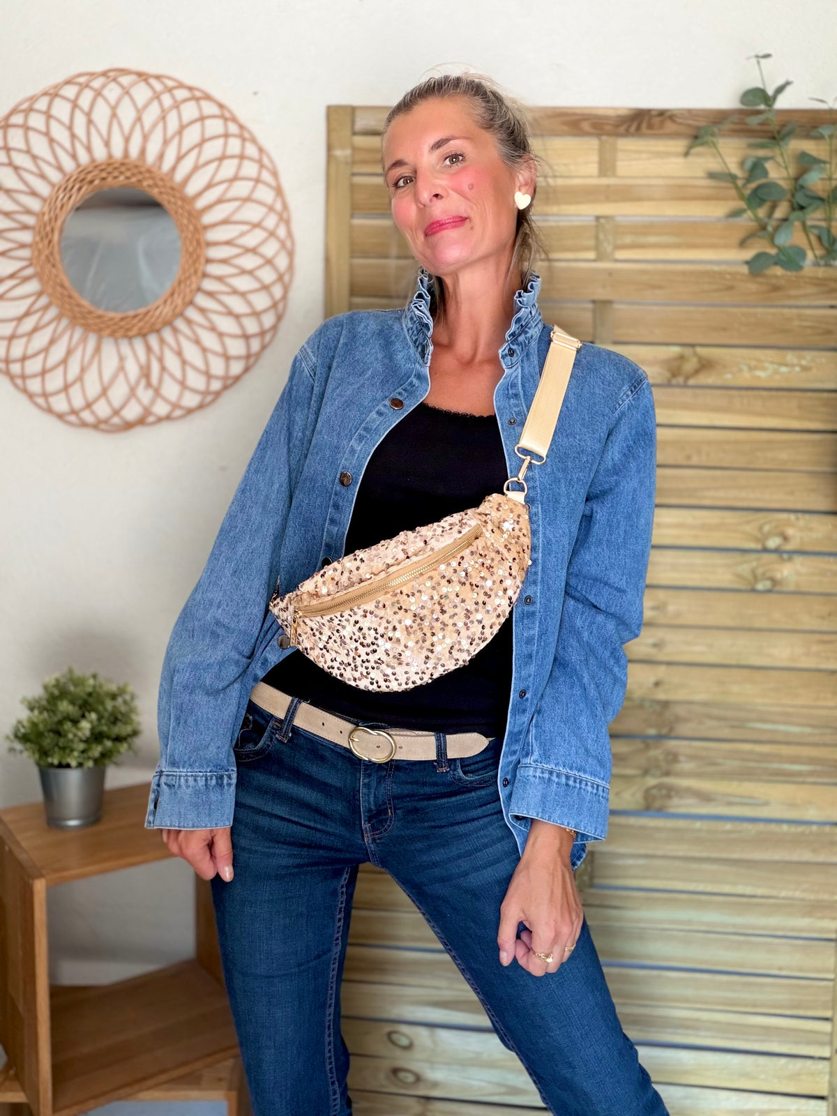 ⚡️ ARRIVAGE - Sac banane velours à sequins DAISY - Beige Or
