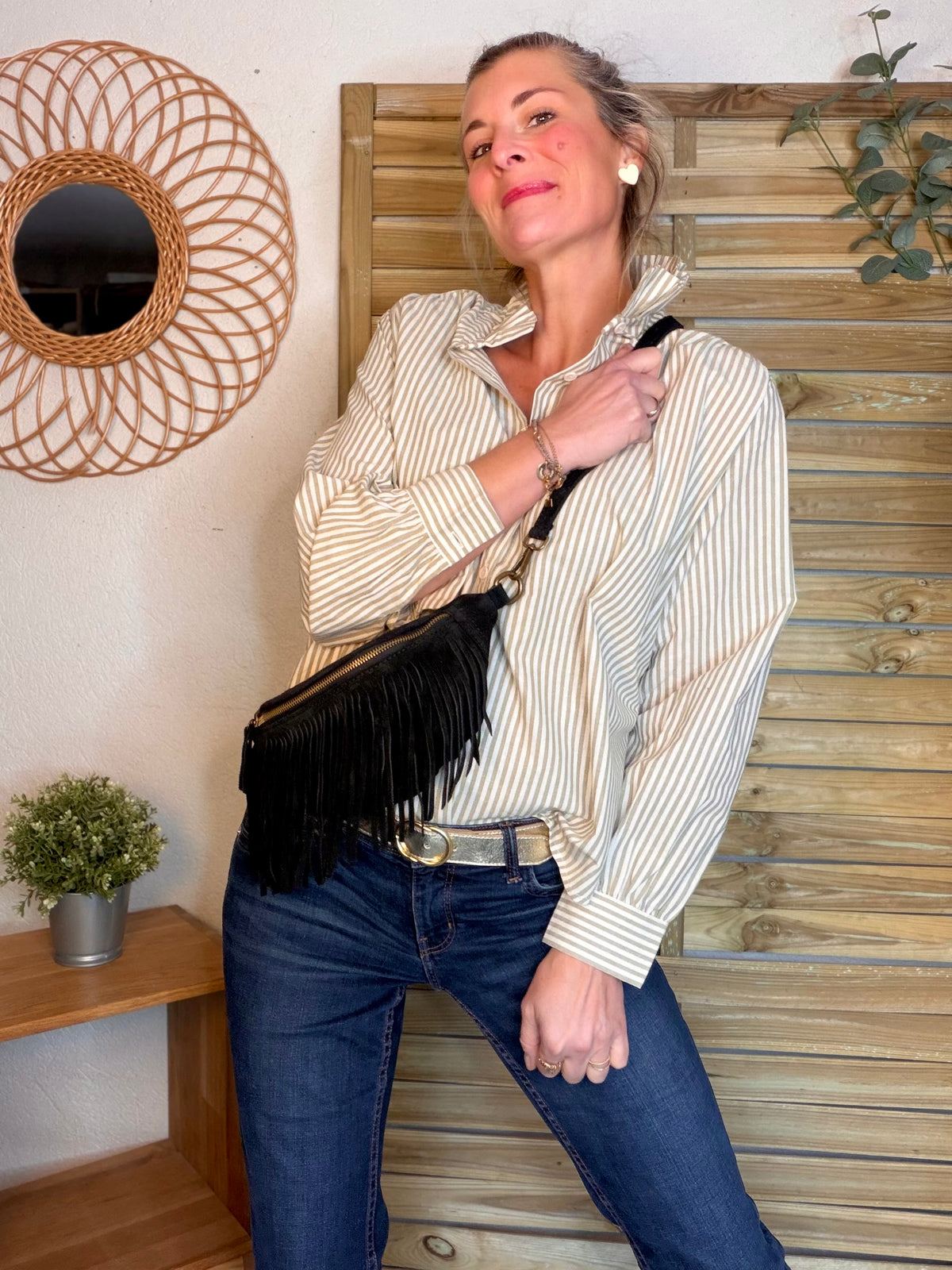 Sac banane avec franges en cuir daim - PIETRA - Noir - FIN DE SÉRIE