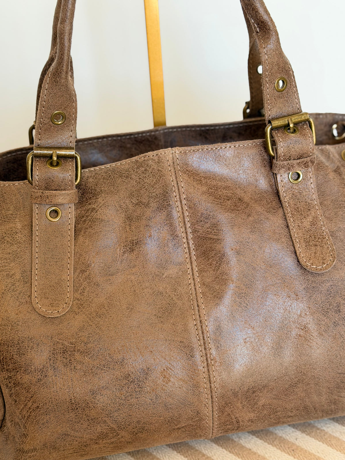 Sac cabas XL en cuir vieilli • COOPER Taupe