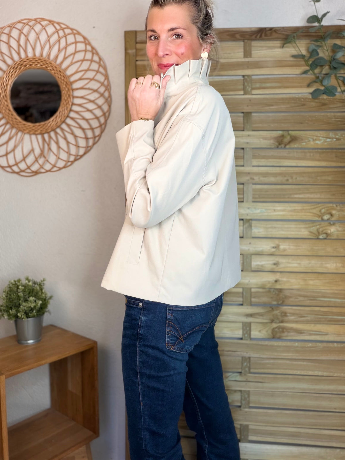 Veste col victorien NICKY Beige - FIN DE SÉRIE