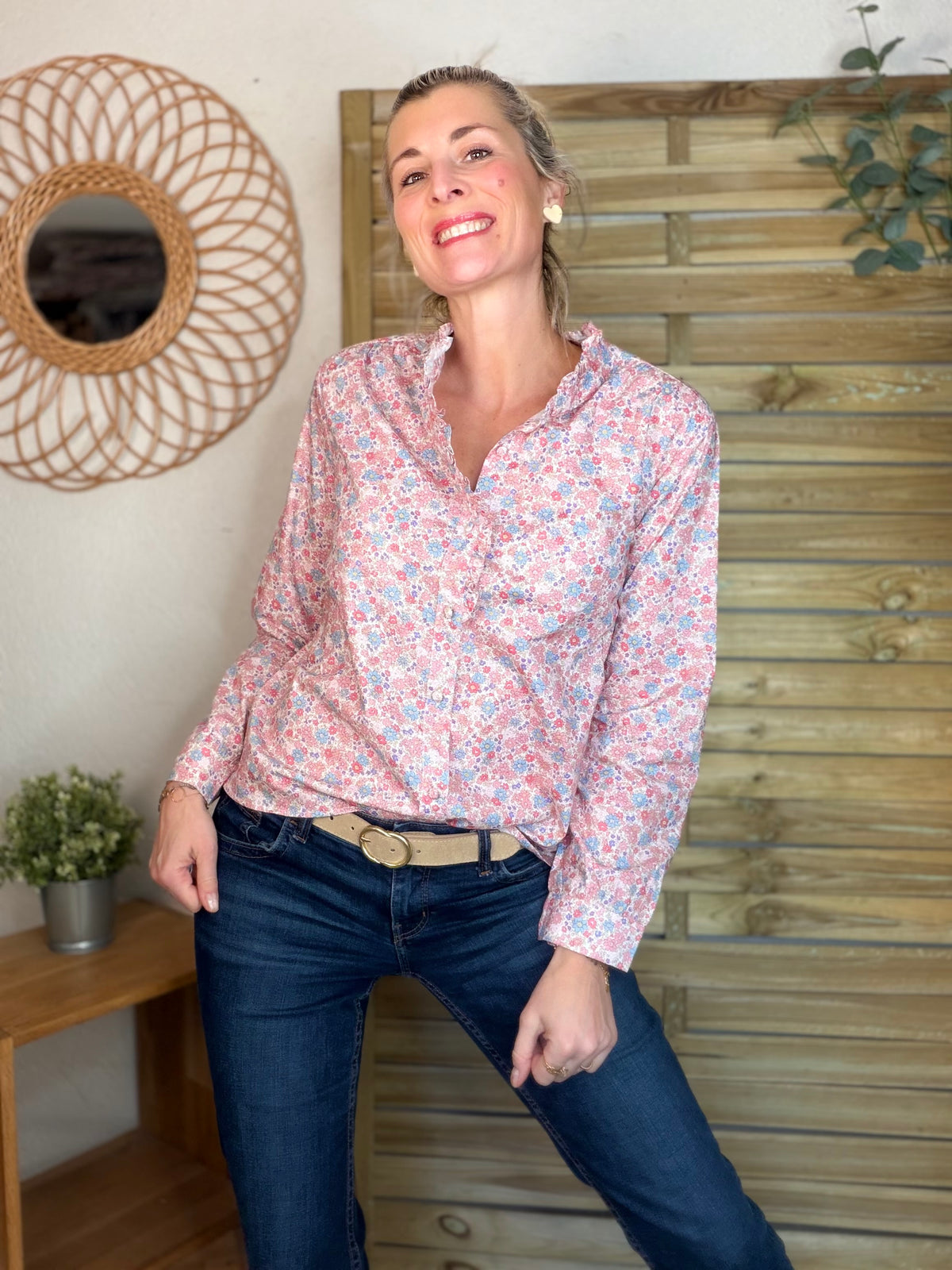 Chemise imprimée Liberty rose clair, col volanté SOLANE (DÉSTOCKAGE sur Taille S)