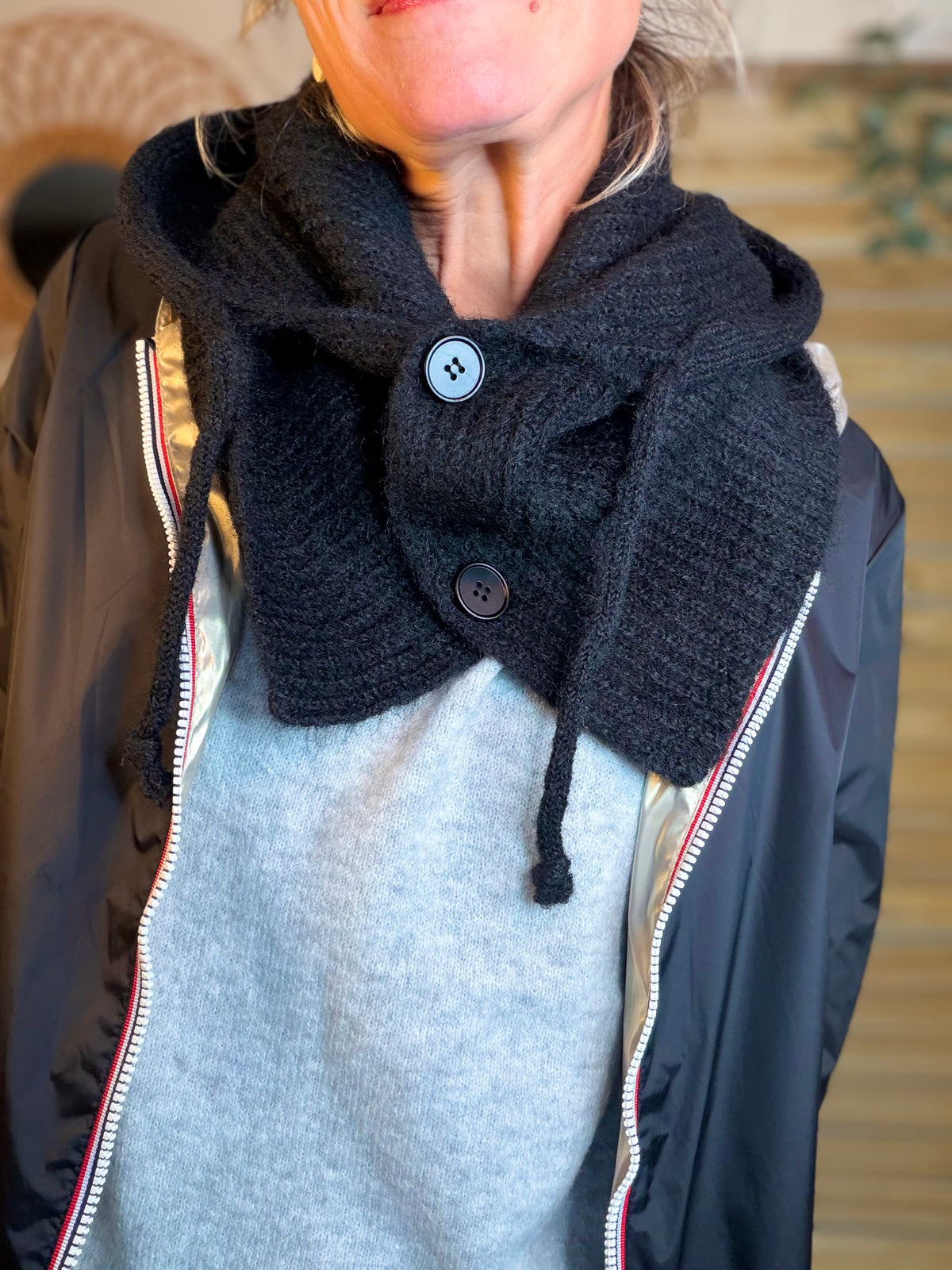 Col cagoule LORIE en maille avec boutons - Noir