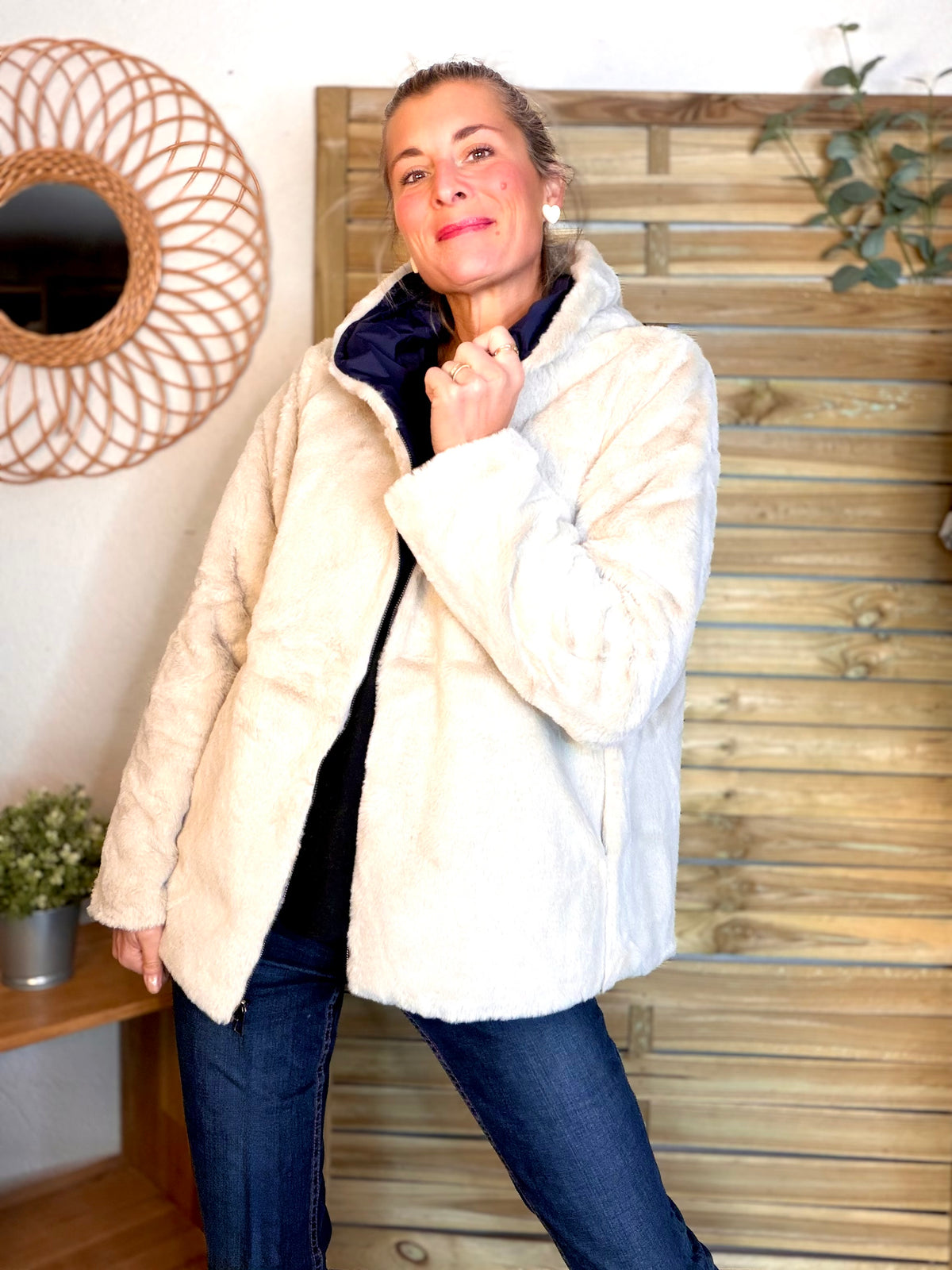LAURA JO - Parka Imperméable réversible fourrée Marine / Beige ALIX Court • DÉSTOCKAGE