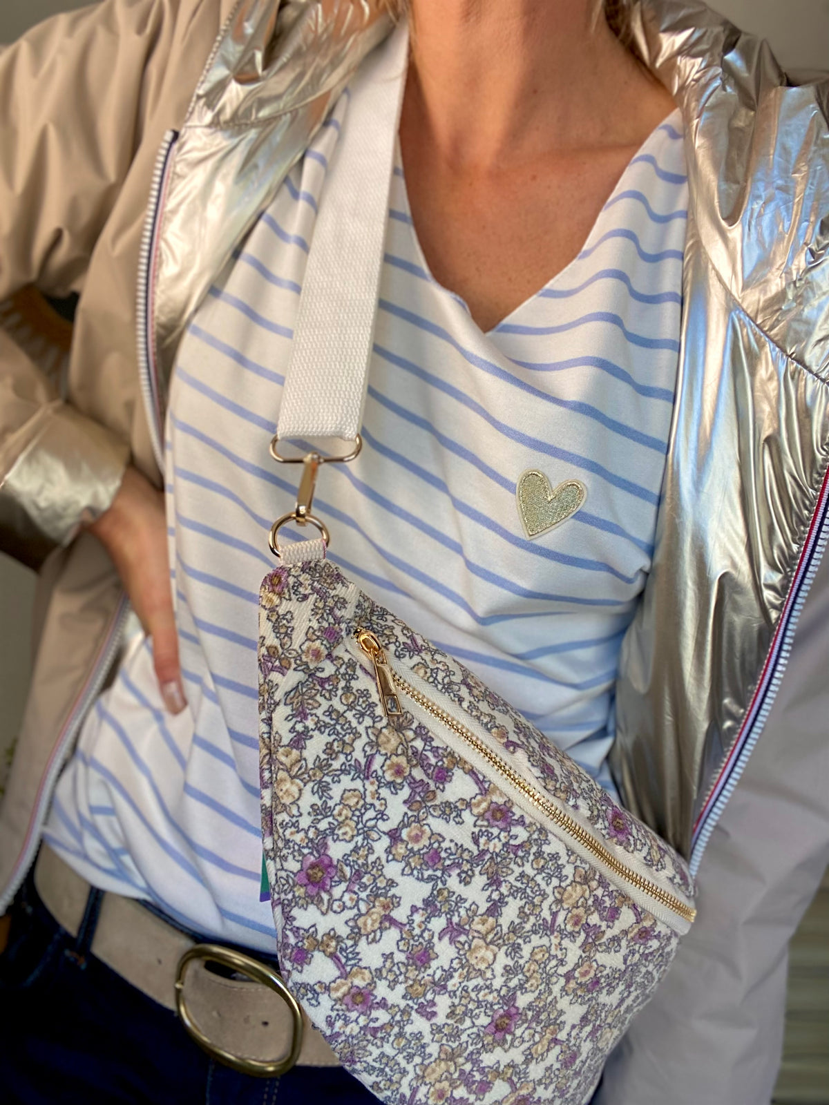 Pull fin rayé col V avec ou sans coeur doré 💛 NOLWENN - Bleu ciel