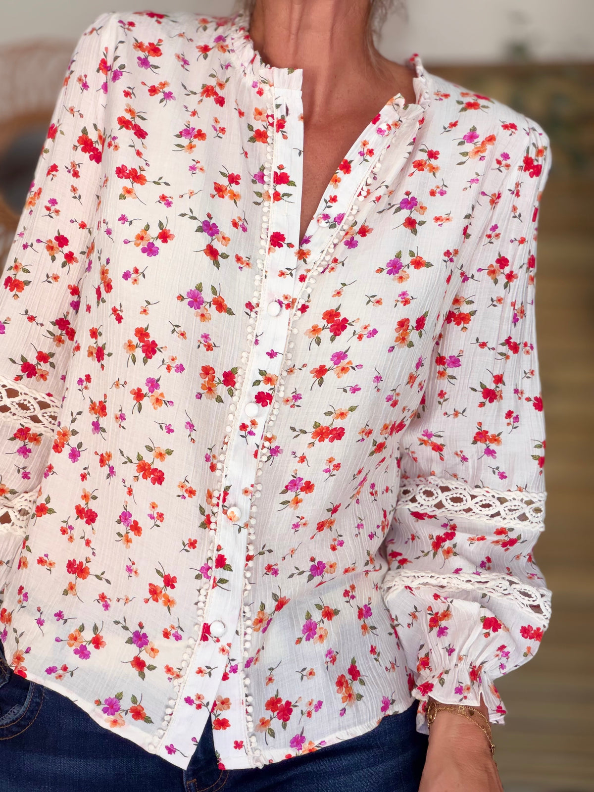 ⚡️ ARRIVAGE - Blouse fleurie corail, manches ajourées SERVANE