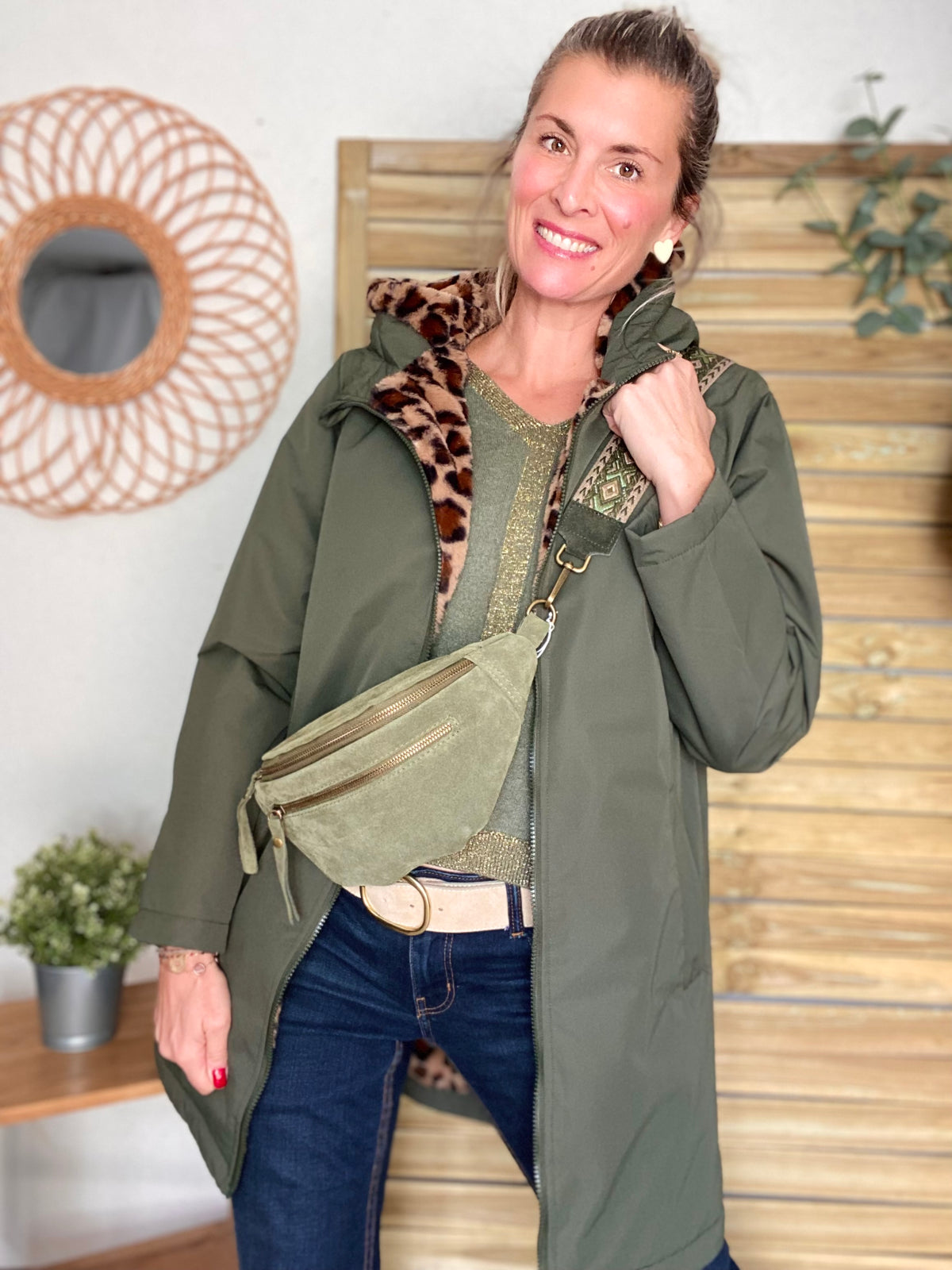 Sac banane double poche en cuir daim - OPALINE - Vert sauge (kaki clair)