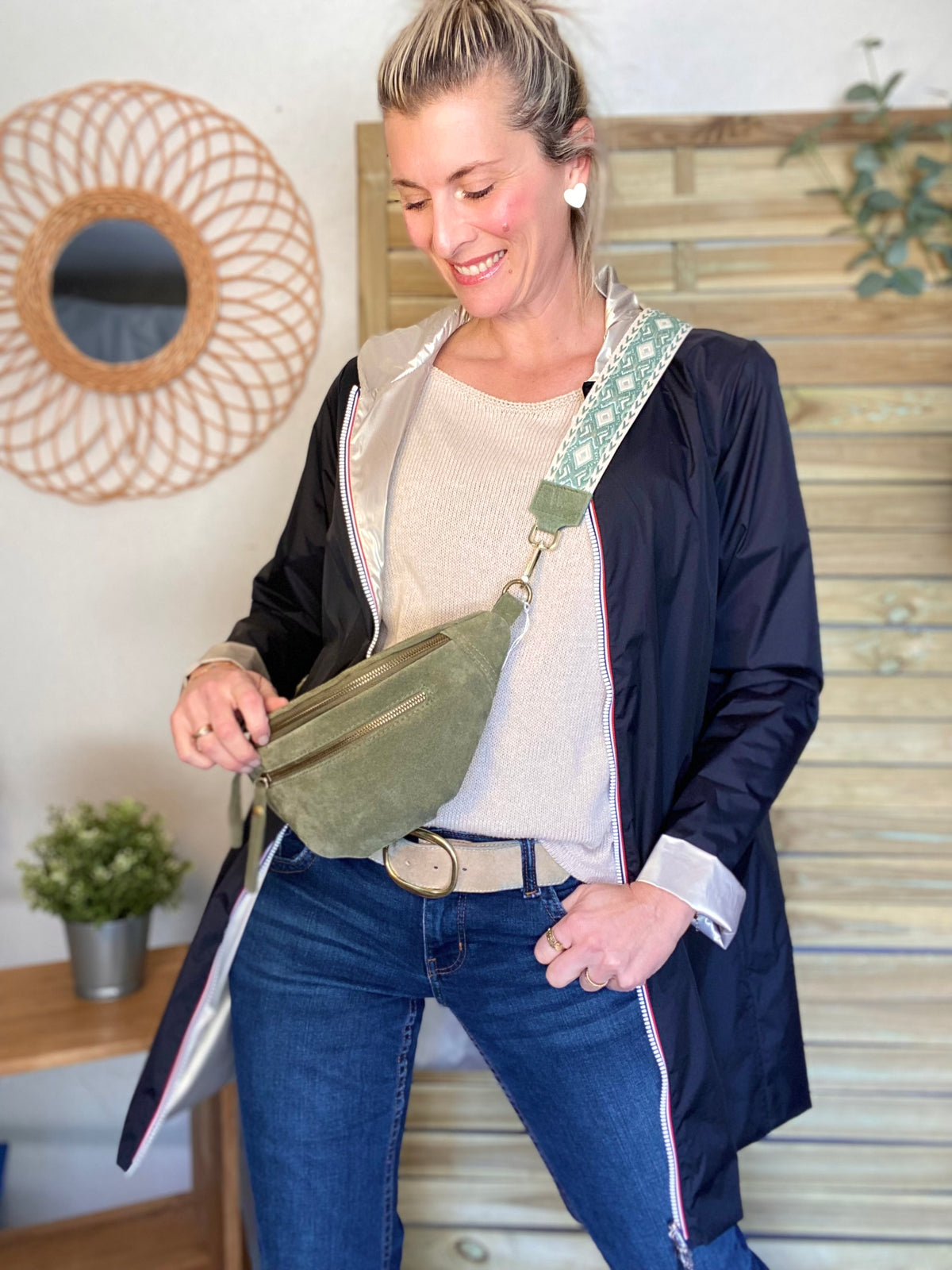 Sac banane double poche en cuir daim - OPALINE - Vert sauge (kaki clair)