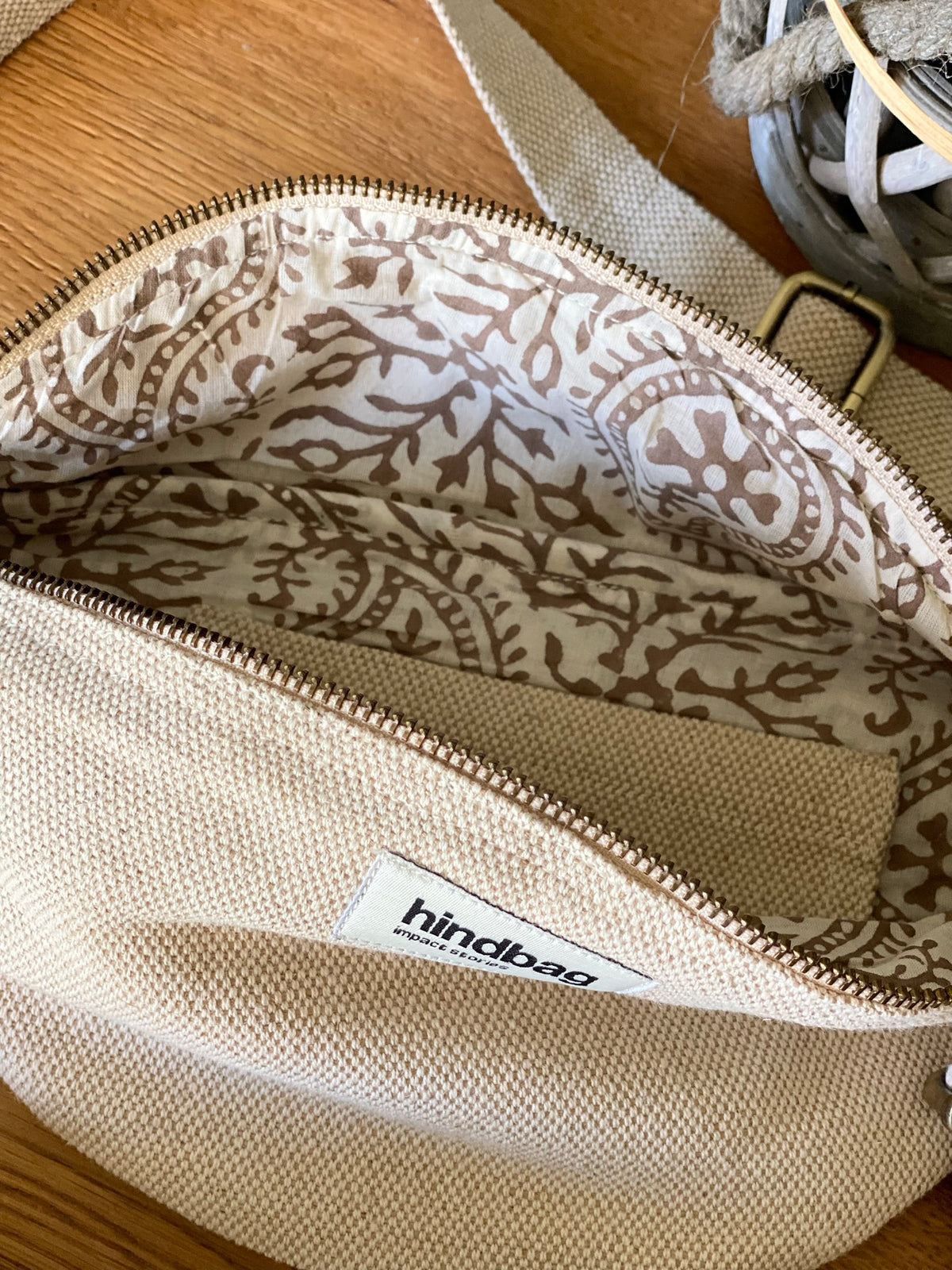HINDBAG SASHA - Sac banane Jute