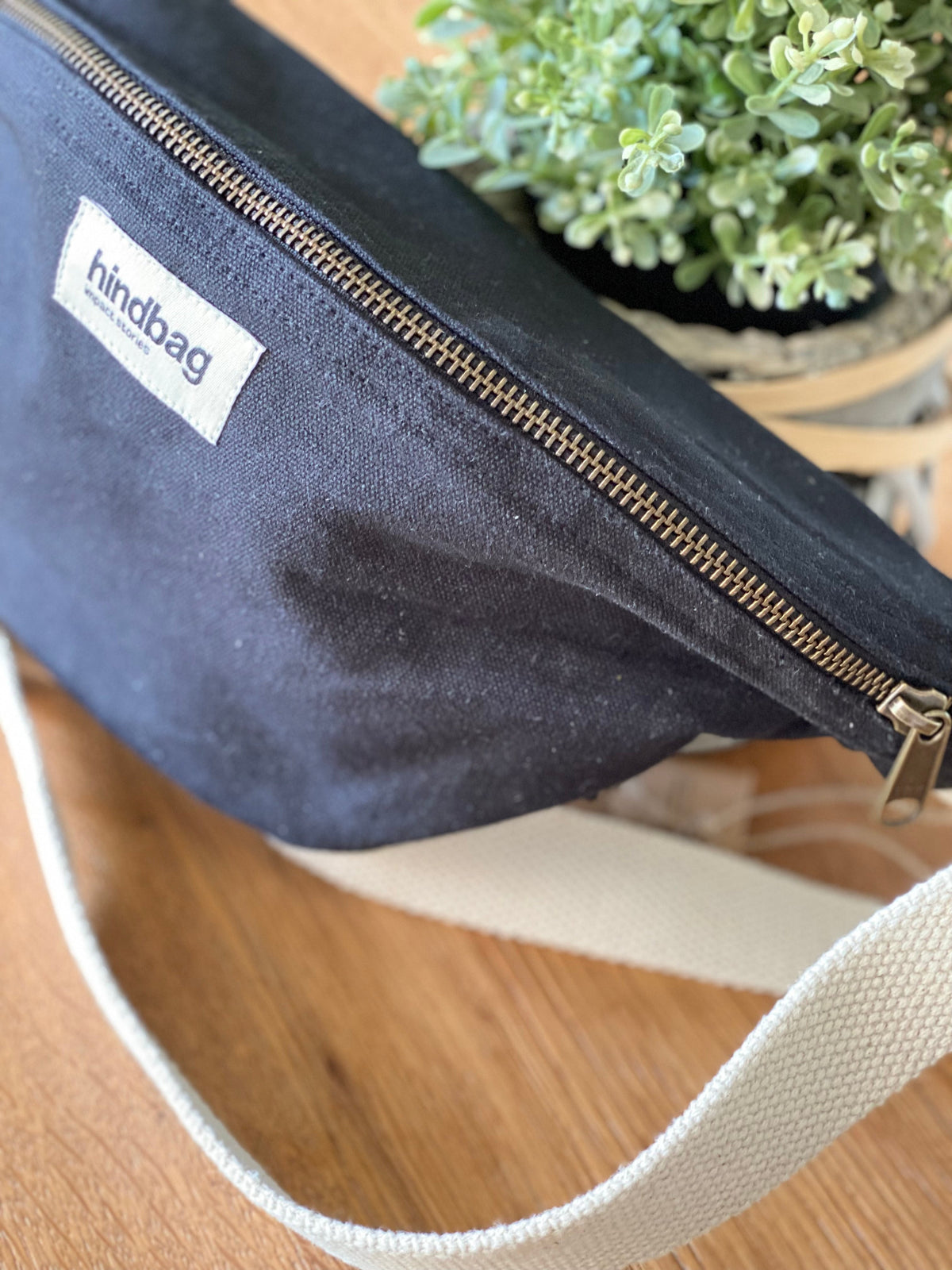 HINDBAG OLIVIA - Sac banane Noir