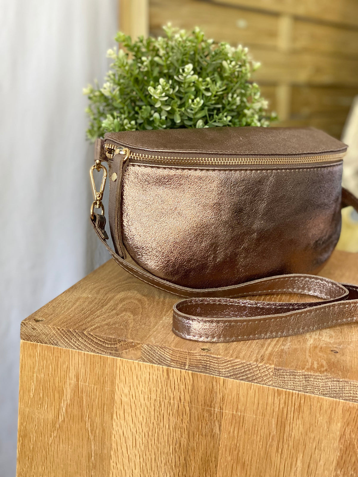 Sac banane L en cuir irisé 28cm - JOYCE - Bronze (6 coloris)