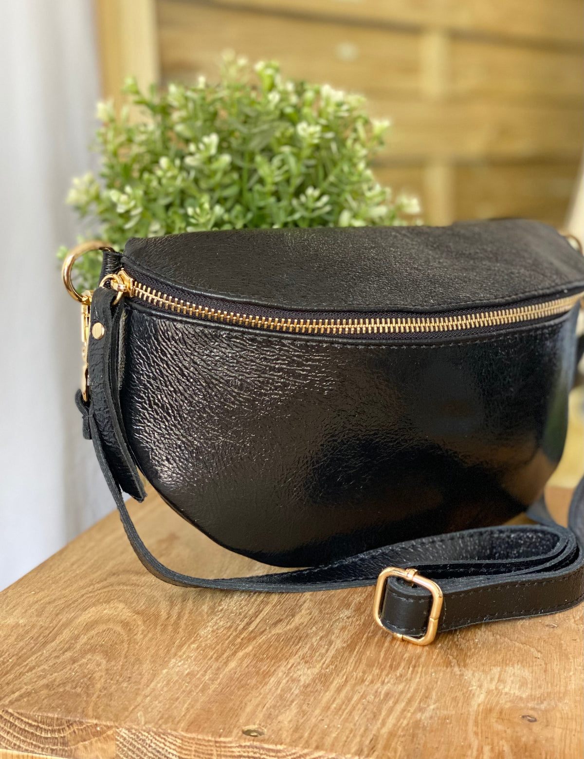 Sac banane L en cuir irisé 28cm - JOYCE - Noir (6 coloris)