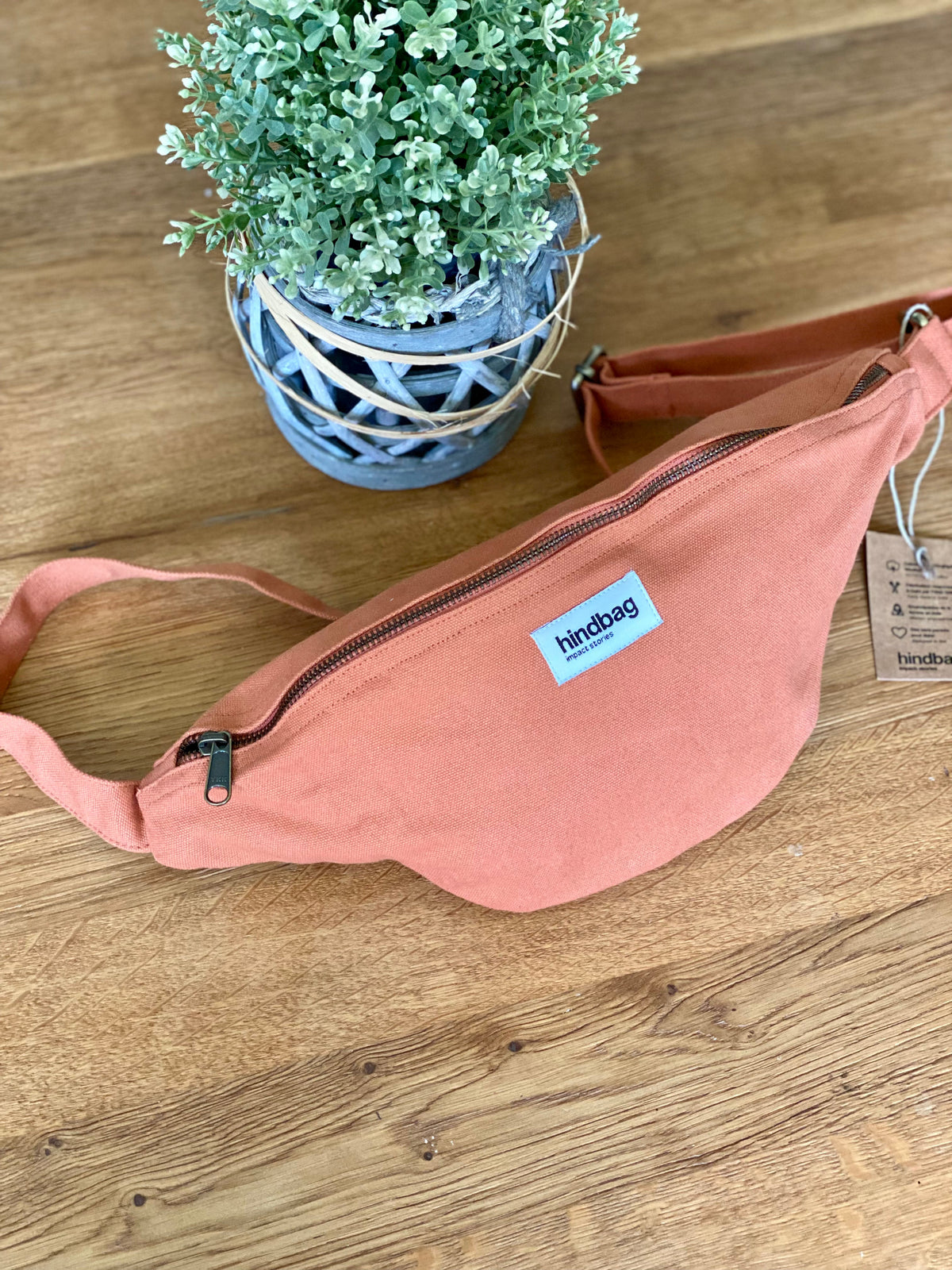 HINDBAG SASHA - Sac banane Sienne
