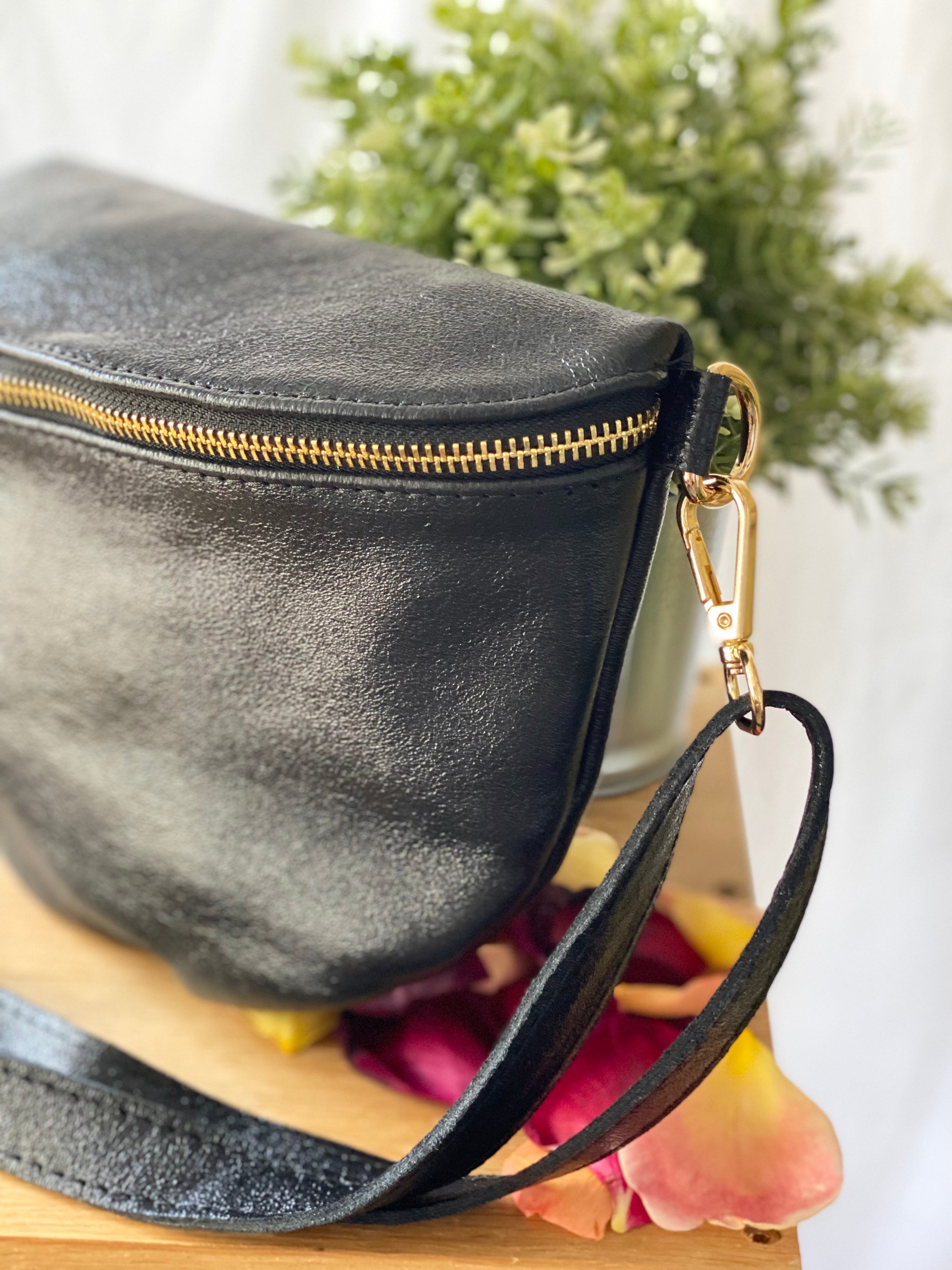 Sac banane XL en cuir irisé 30cm - JANIS - Noir