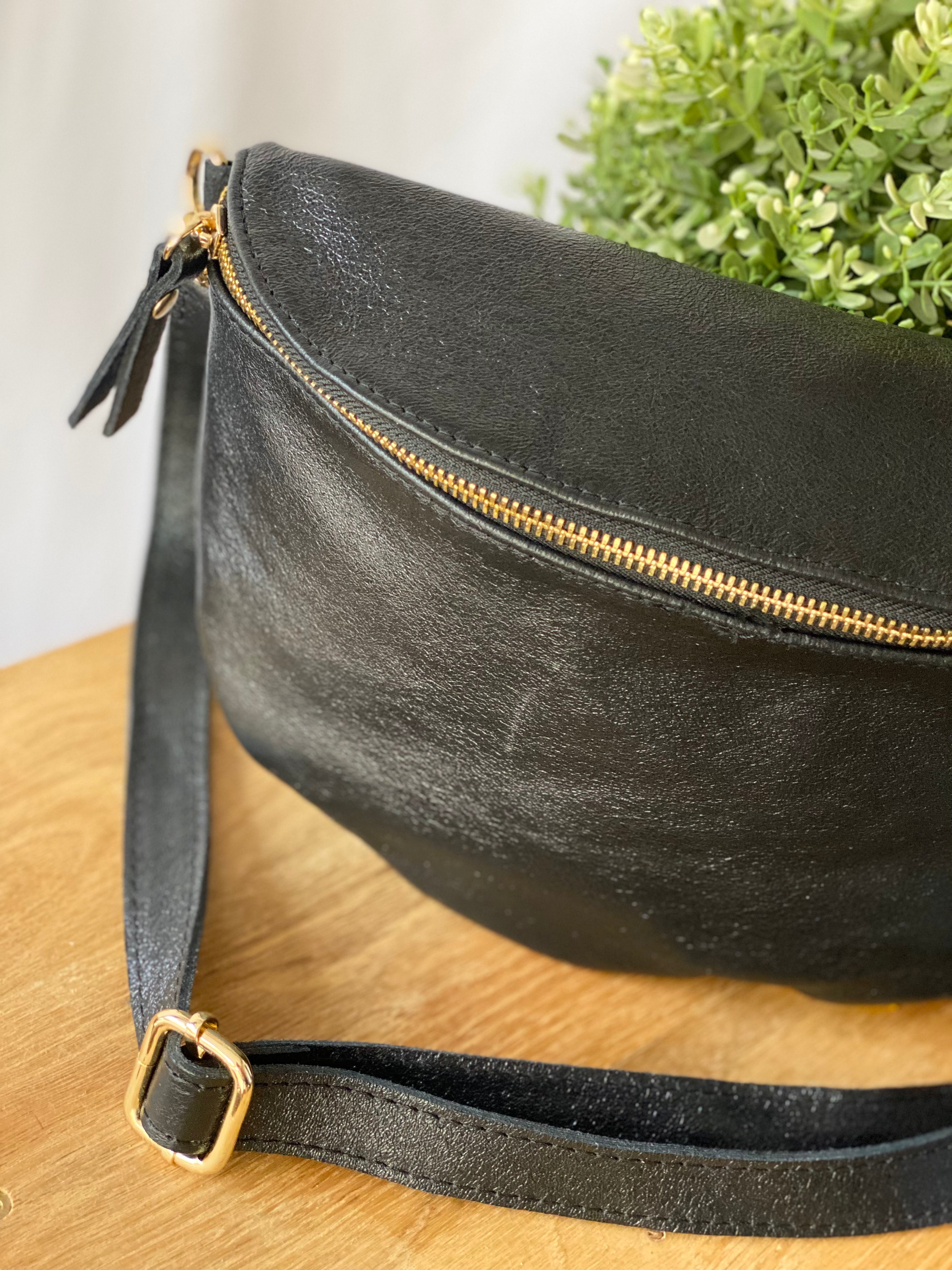 Sac banane XL en cuir irisé 30cm - JANIS - Noir